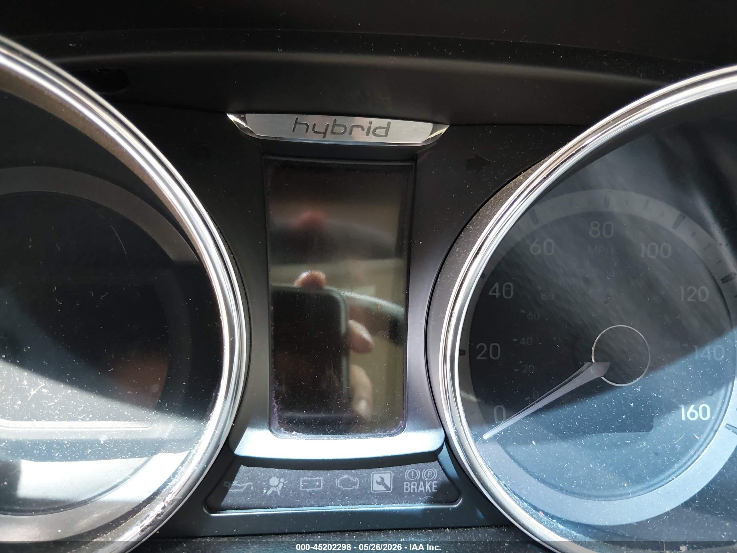 2013 Hyundai Sonata Hybrid Limited Silver vin: KMHEC4A45DA084124