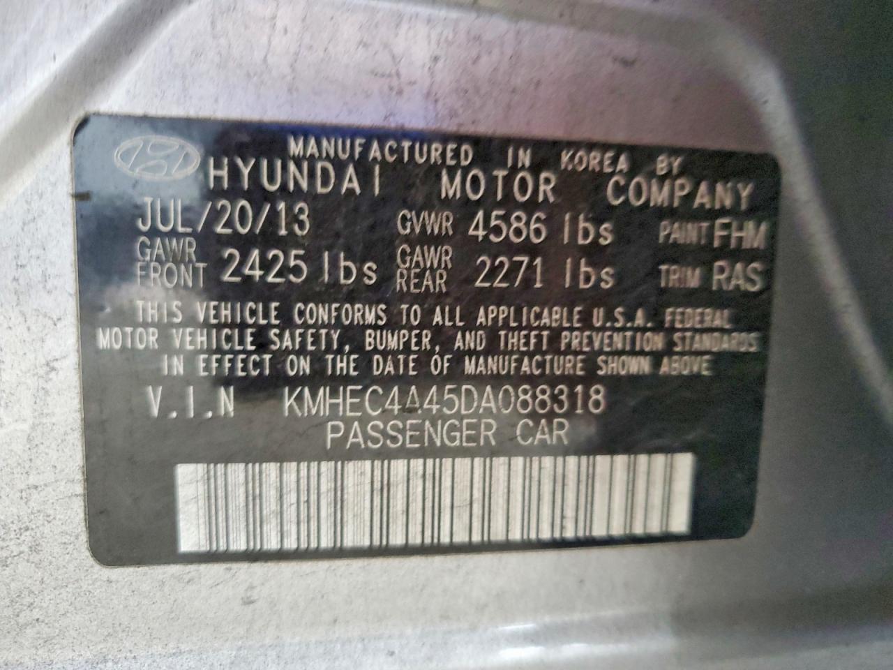 2013 Hyundai Sonata Hybrid Silver vin: KMHEC4A45DA088318