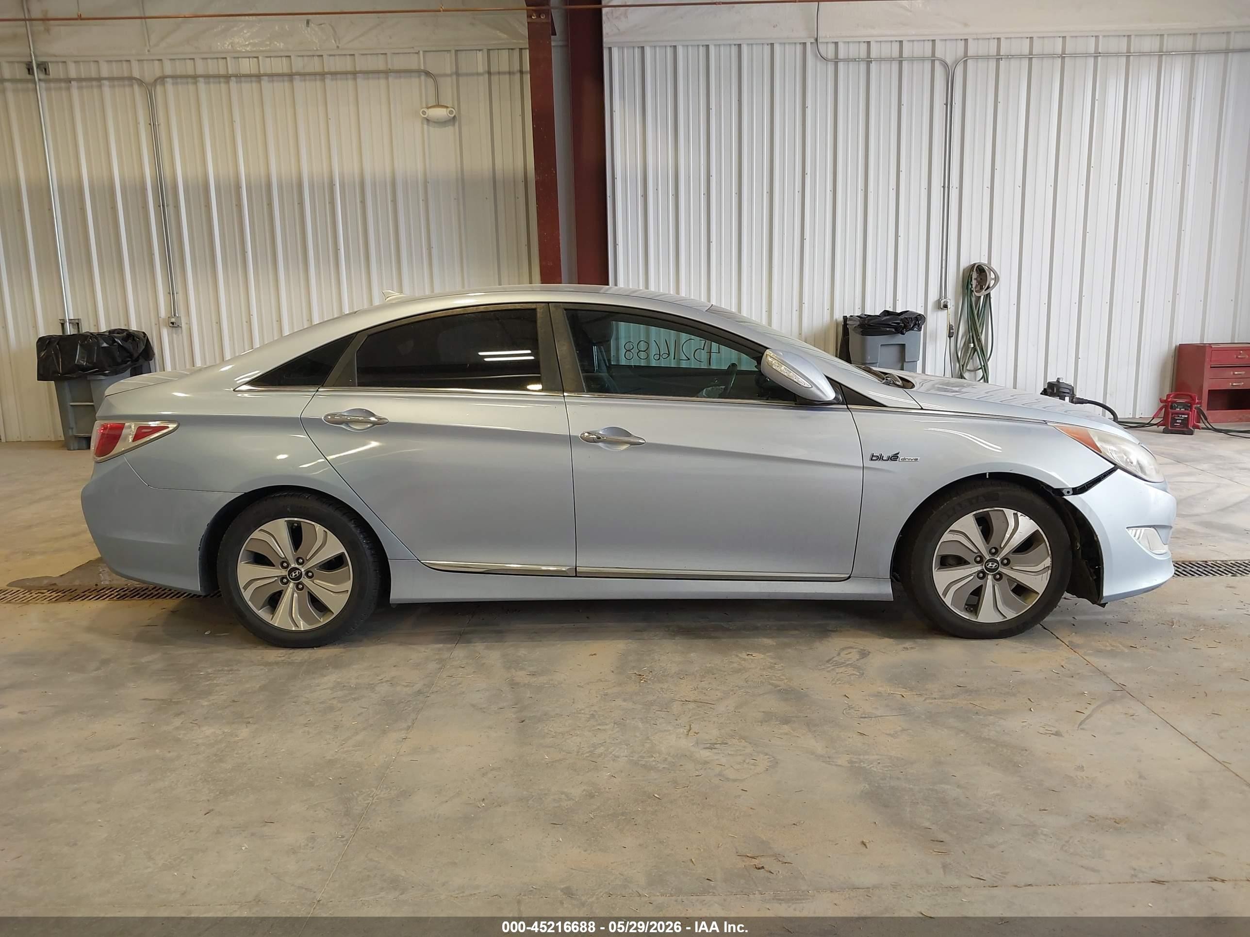 2013 Hyundai Sonata Hybrid Limited Light Blue vin: KMHEC4A45DA089100