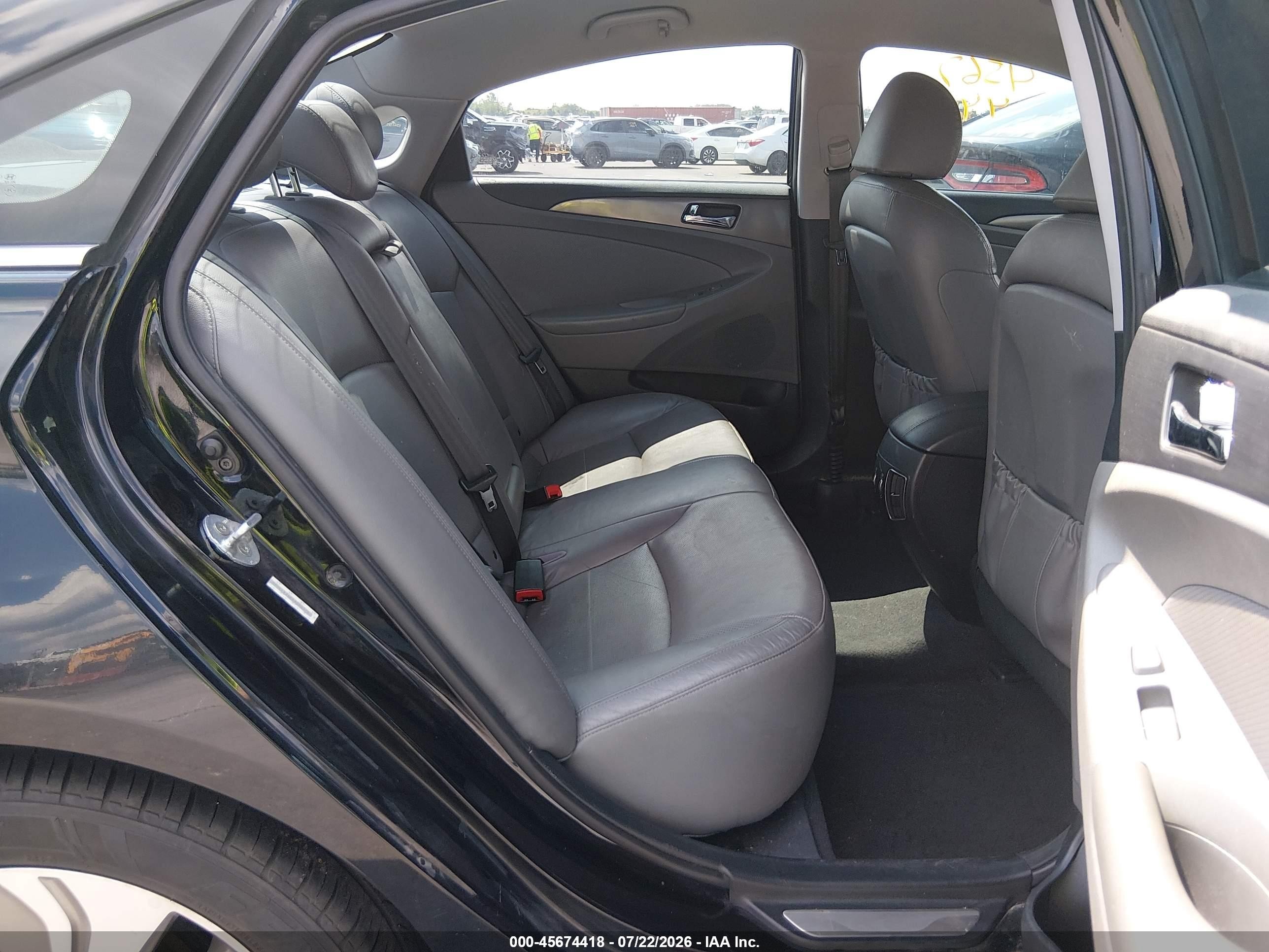 2013 Hyundai Sonata Hybrid Limited Black vin: KMHEC4A45DA090375
