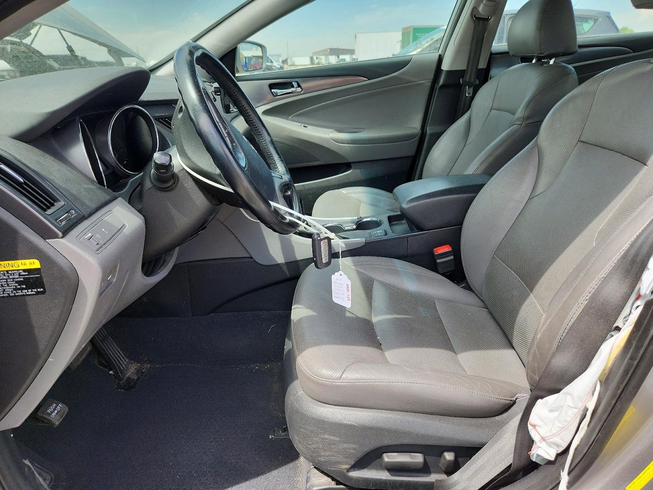 2013 Hyundai Sonata Hybrid Silver vin: KMHEC4A45DA090473