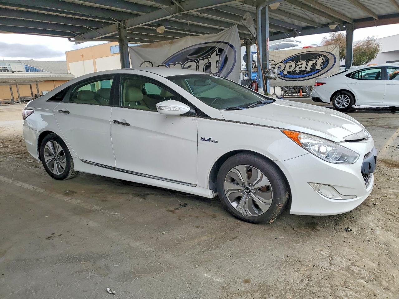 2013 Hyundai Sonata Hybrid White vin: KMHEC4A45DA091980