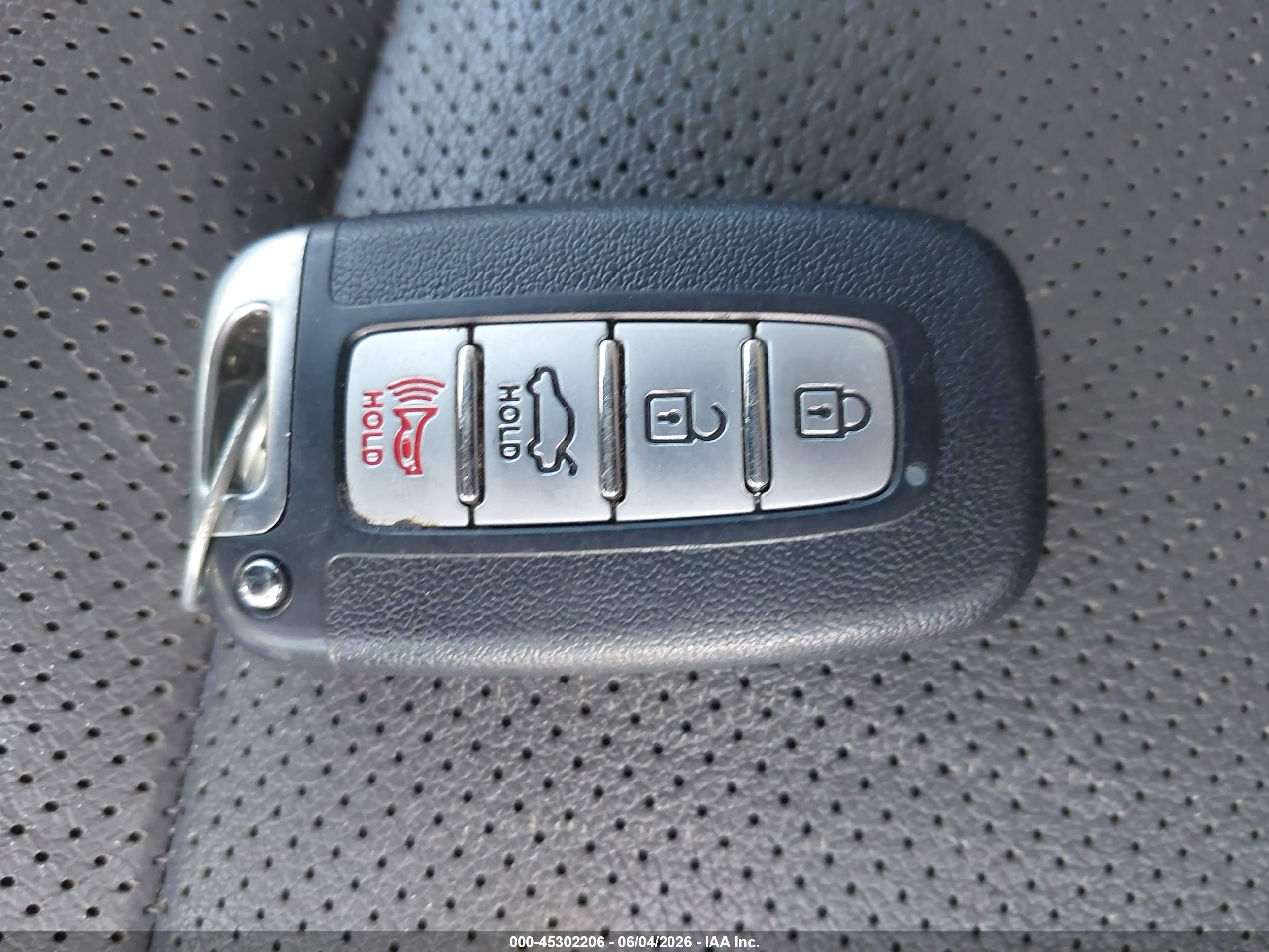 2014 Hyundai Sonata Hybrid Limited Черный vin: KMHEC4A45EA108679