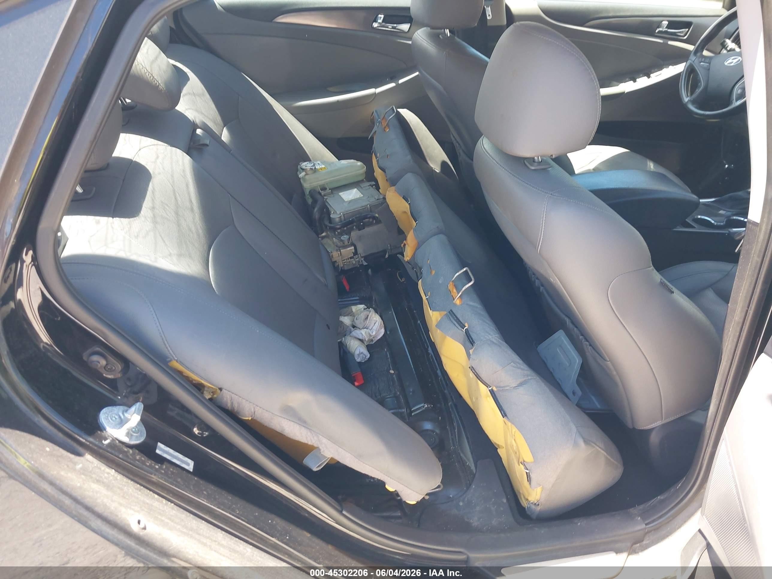 2014 Hyundai Sonata Hybrid Limited Черный vin: KMHEC4A45EA108679