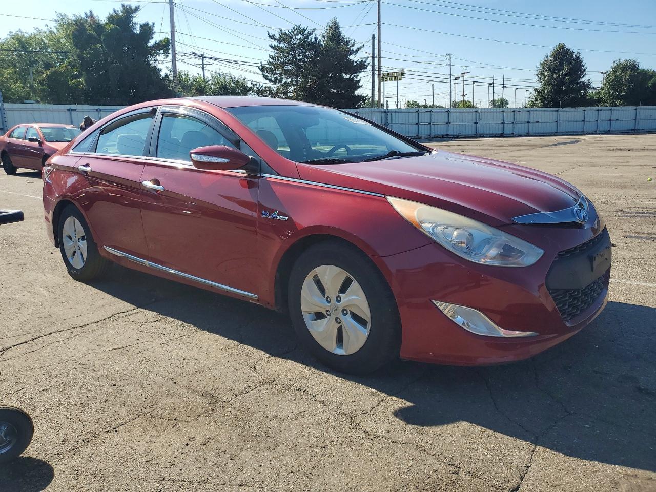 2014 Hyundai Sonata Hybrid Red vin: KMHEC4A45EA108925