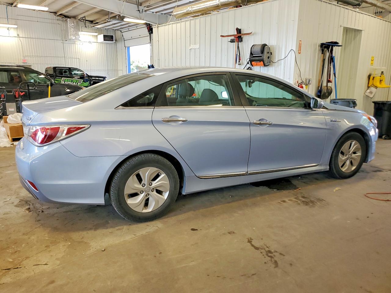 2014 Hyundai Sonata Hybrid Синий vin: KMHEC4A45EA113638