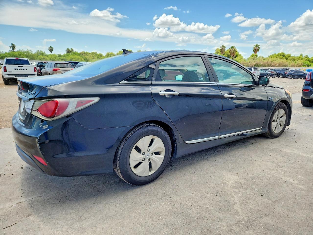 2014 Hyundai Sonata Hybrid Black vin: KMHEC4A45EA115132