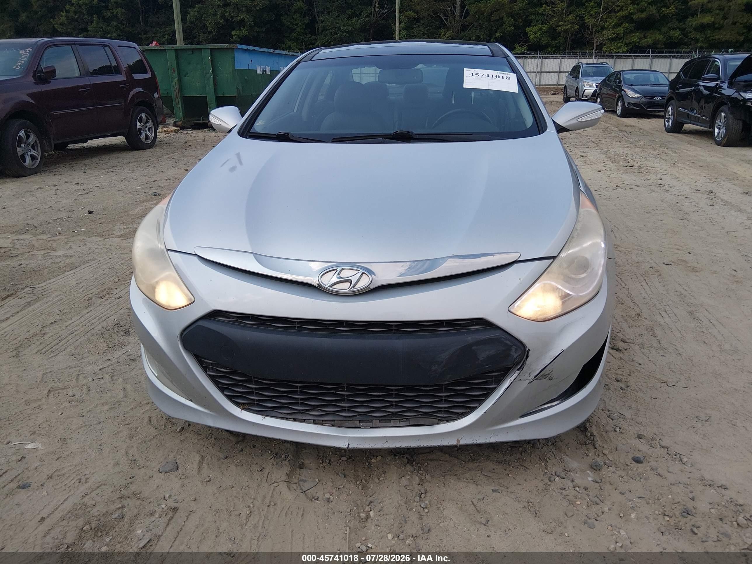 2014 Hyundai Sonata Hybrid Limited Silver vin: KMHEC4A45EA116040