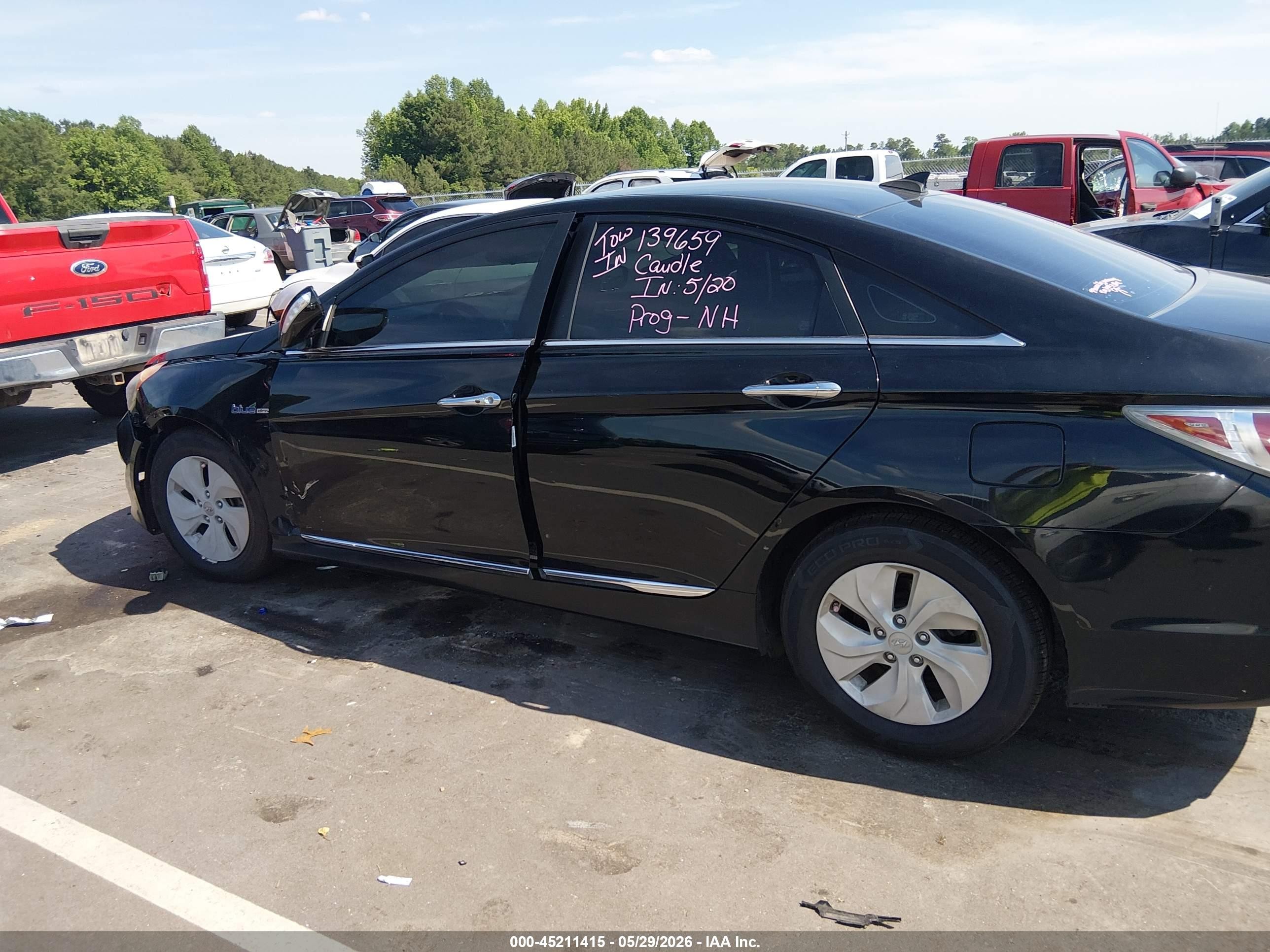 2014 Hyundai Sonata Hybrid   Black vin: KMHEC4A45EA116667