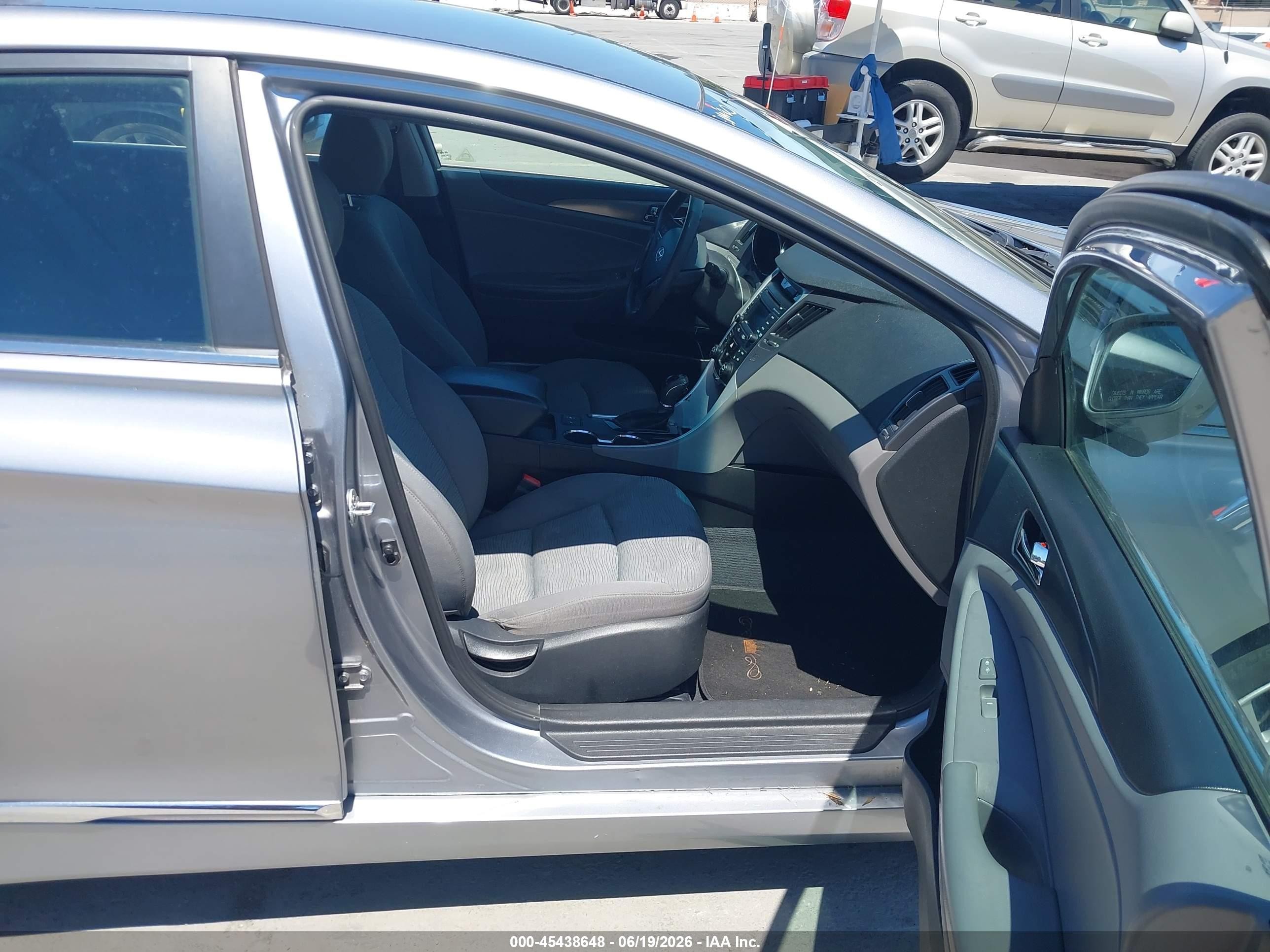 2015 Hyundai Sonata Hybrid   Gray vin: KMHEC4A45FA138671