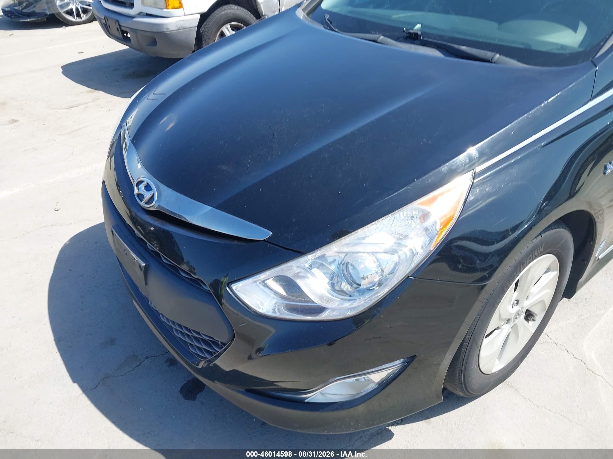 2015 Hyundai Sonata Hybrid   Черный vin: KMHEC4A45FA138931