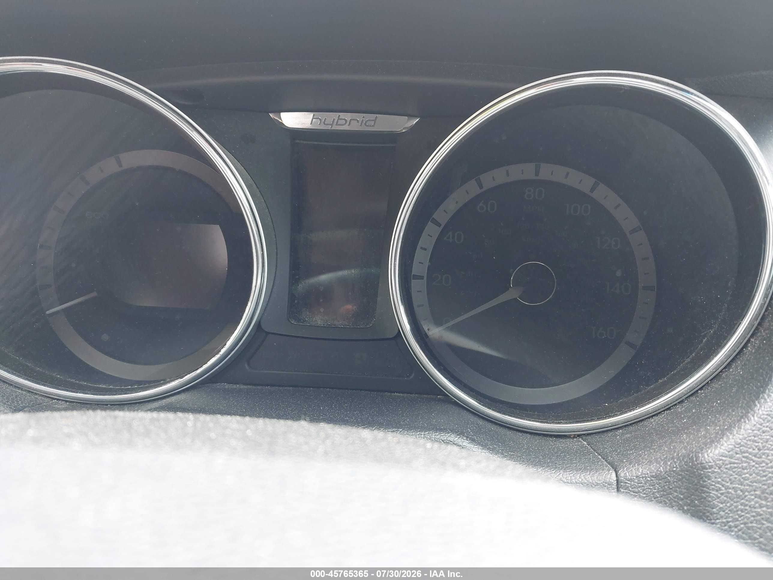 2015 Hyundai Sonata Hybrid   Silver vin: KMHEC4A45FA139089