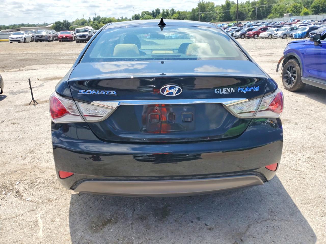 2011 Hyundai Sonata Hybrid Black vin: KMHEC4A46BA003015