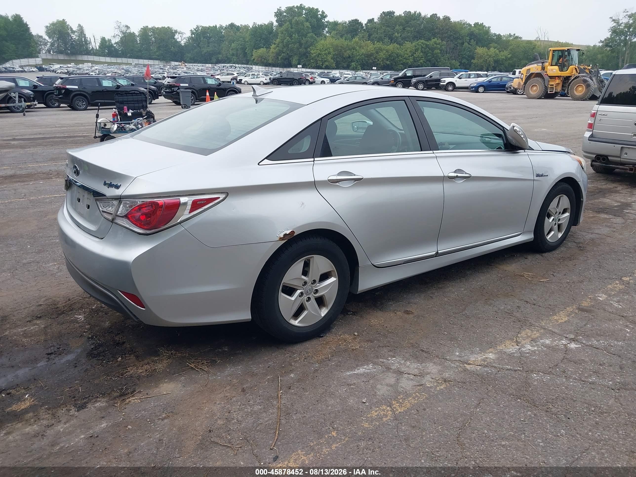 2011 Hyundai Sonata Hybrid   Серебряный vin: KMHEC4A46BA003323