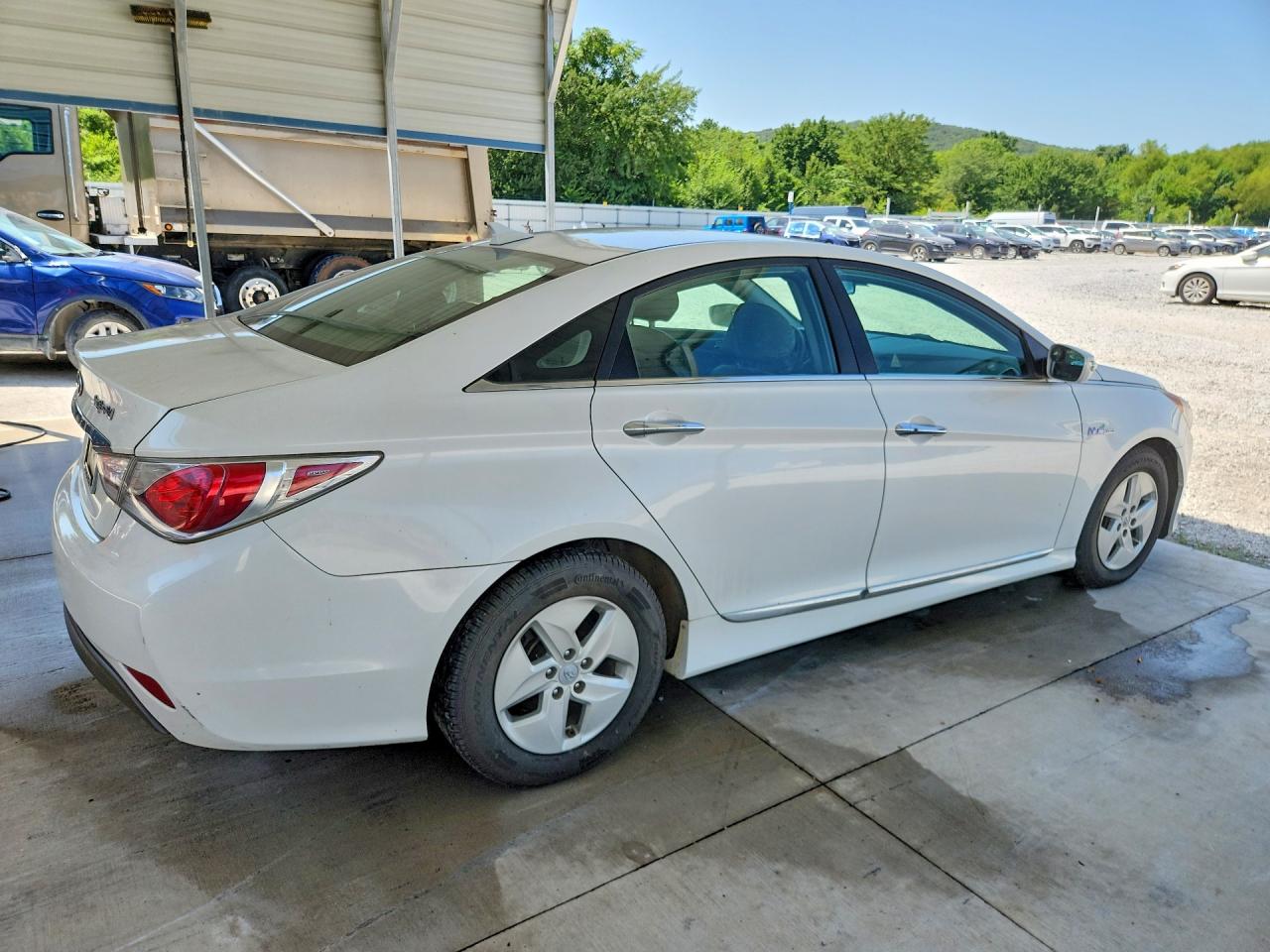 2011 Hyundai Sonata Hybrid Белый vin: KMHEC4A46BA008120