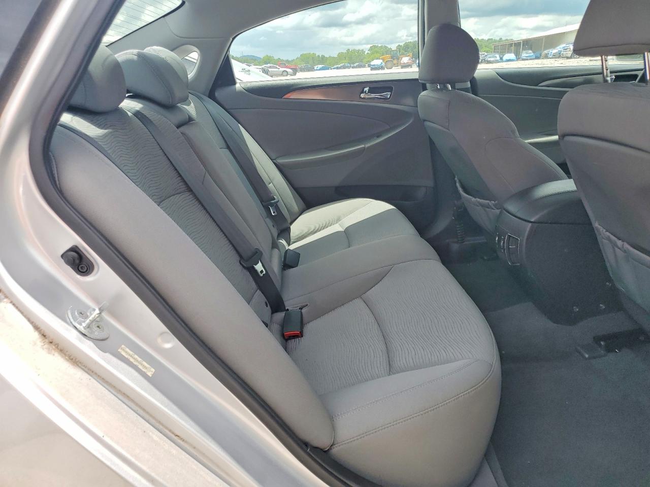2012 Hyundai Sonata Hybrid Gray vin: KMHEC4A46CA024335