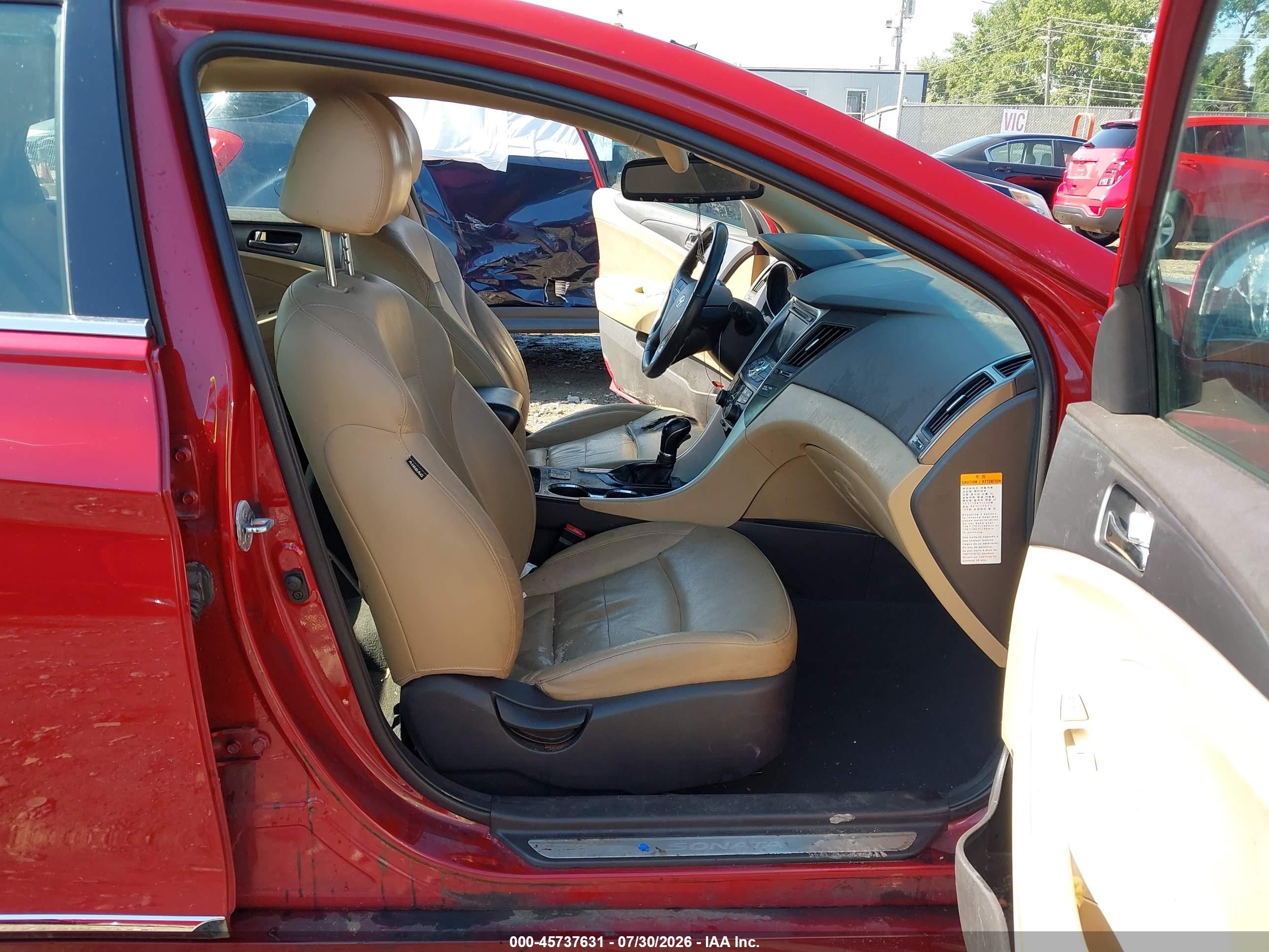 2012 Hyundai Sonata Hybrid   Red vin: KMHEC4A46CA038669
