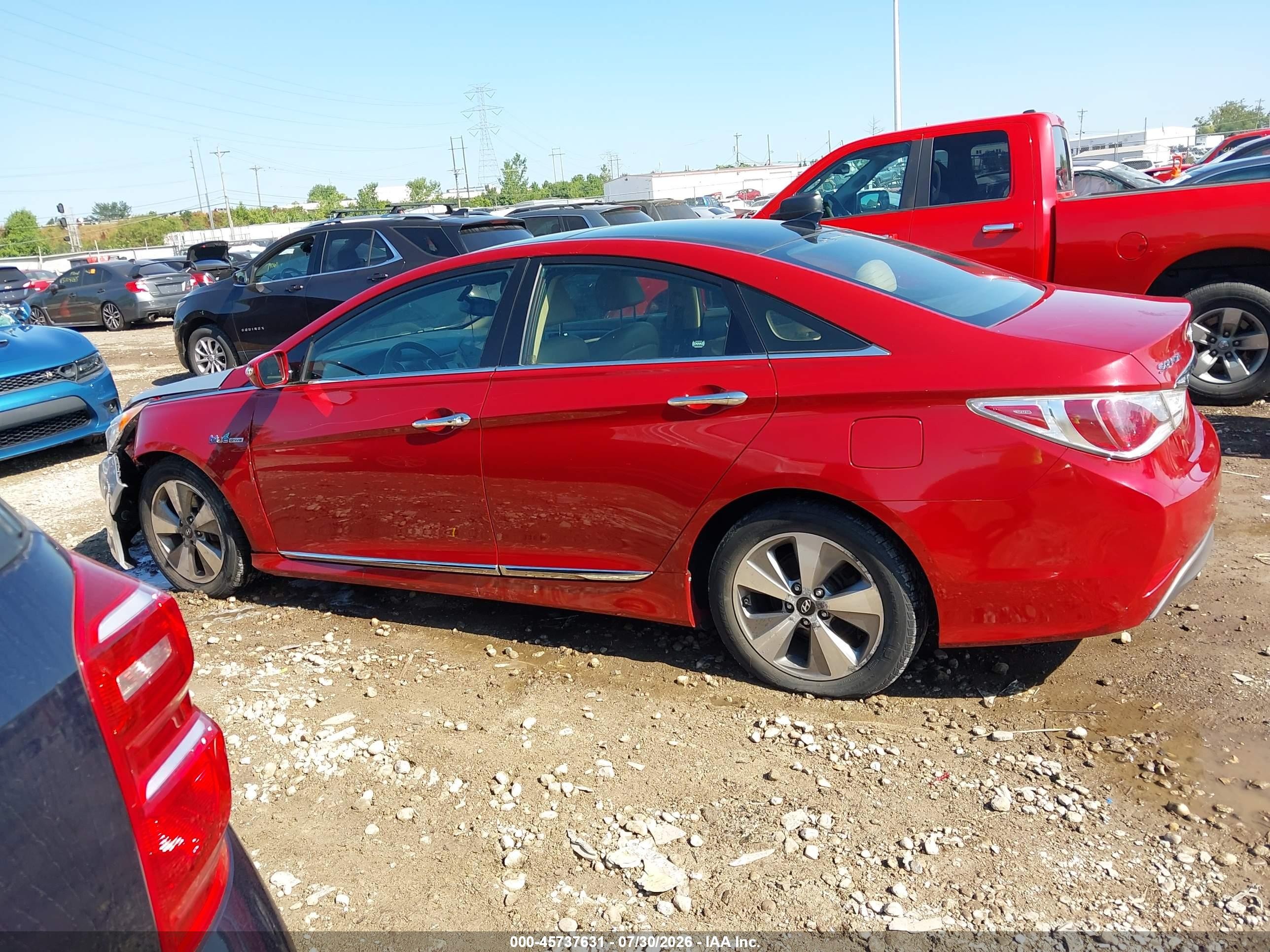 2012 Hyundai Sonata Hybrid   Red vin: KMHEC4A46CA038669