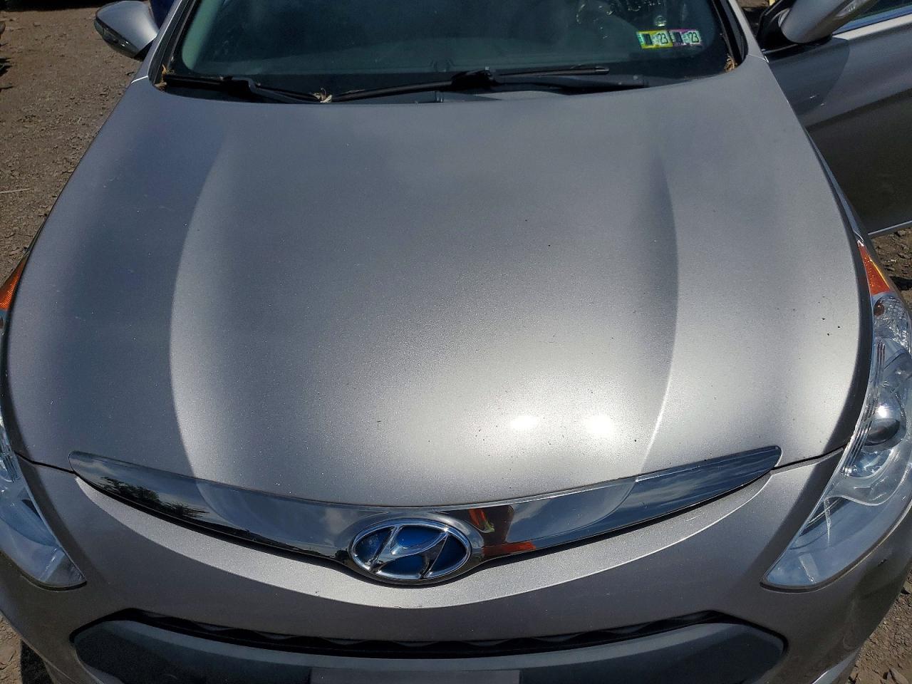 2012 Hyundai Sonata Hybrid Silver vin: KMHEC4A46CA039076