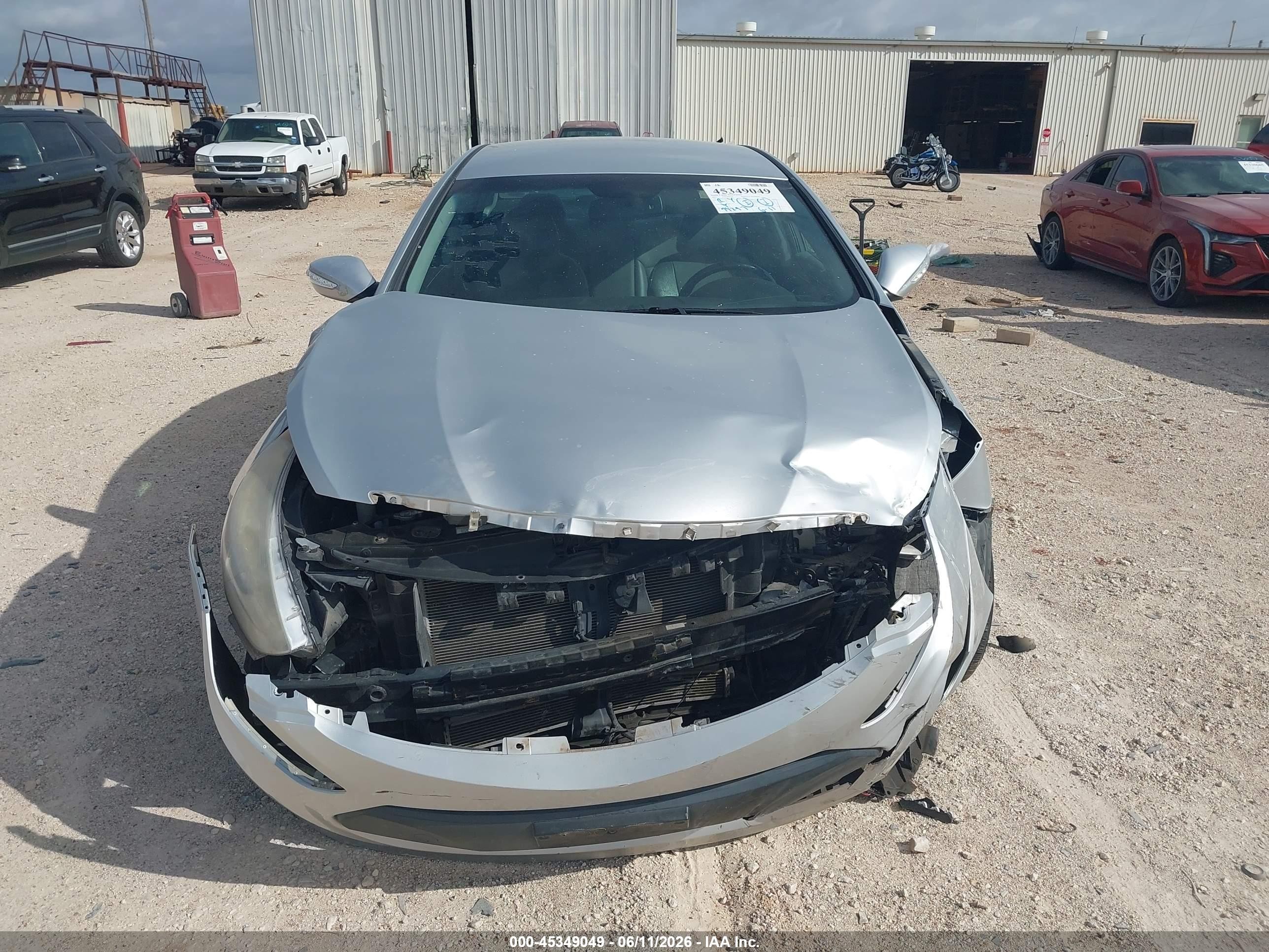 2012 Hyundai Sonata Hybrid   Silver vin: KMHEC4A46CA045251