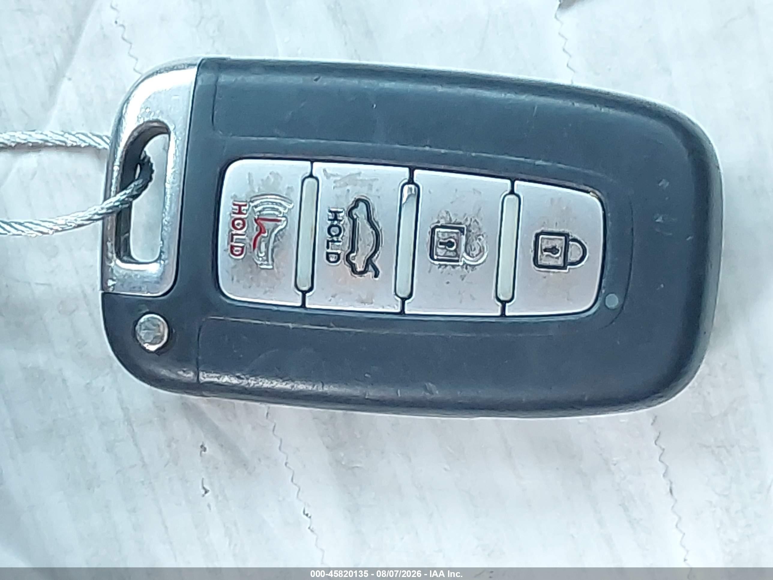 2012 Hyundai Sonata Hybrid   Серебряный vin: KMHEC4A46CA047047