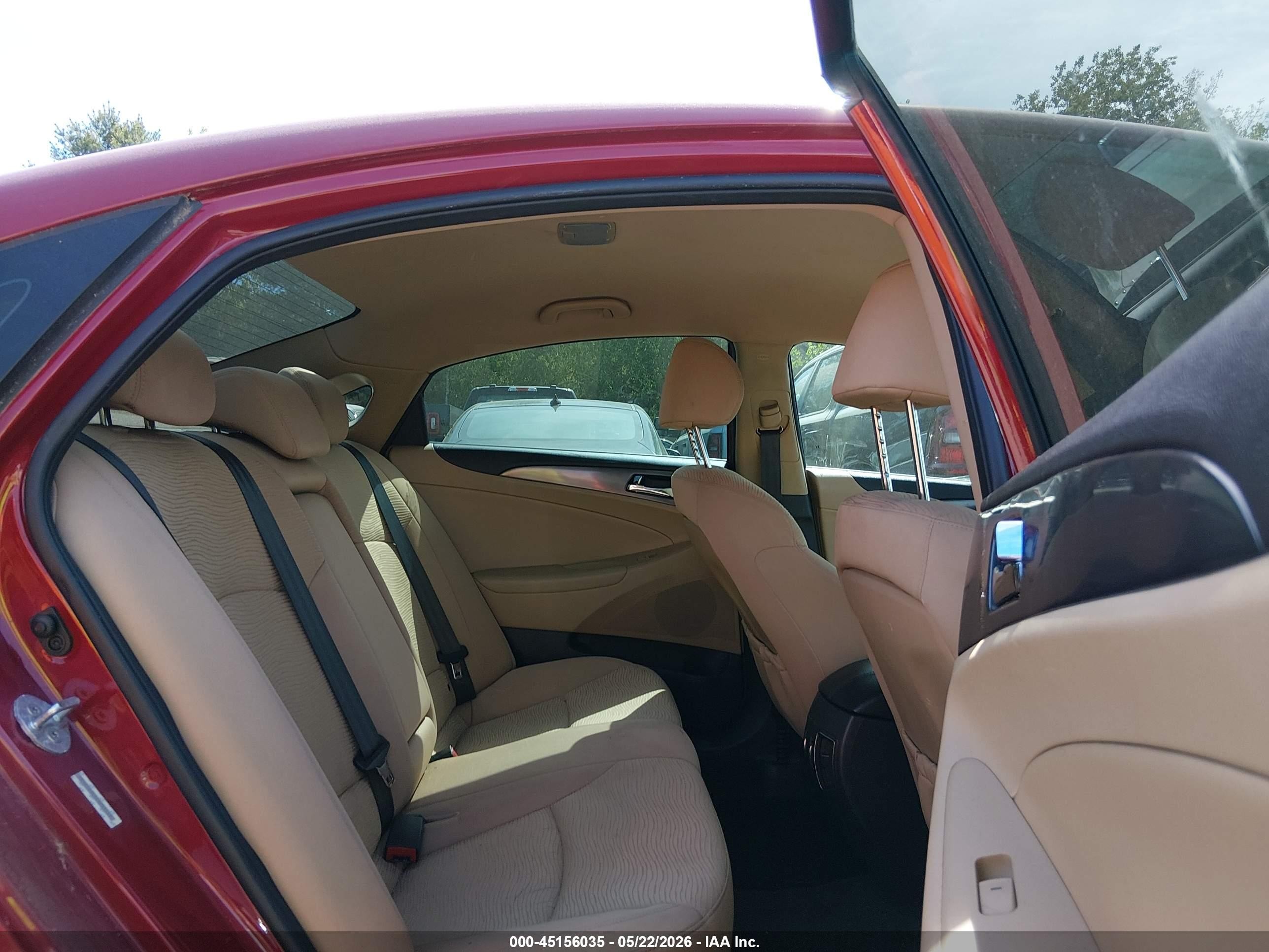 2012 Hyundai Sonata Hybrid   Red vin: KMHEC4A46CA063149