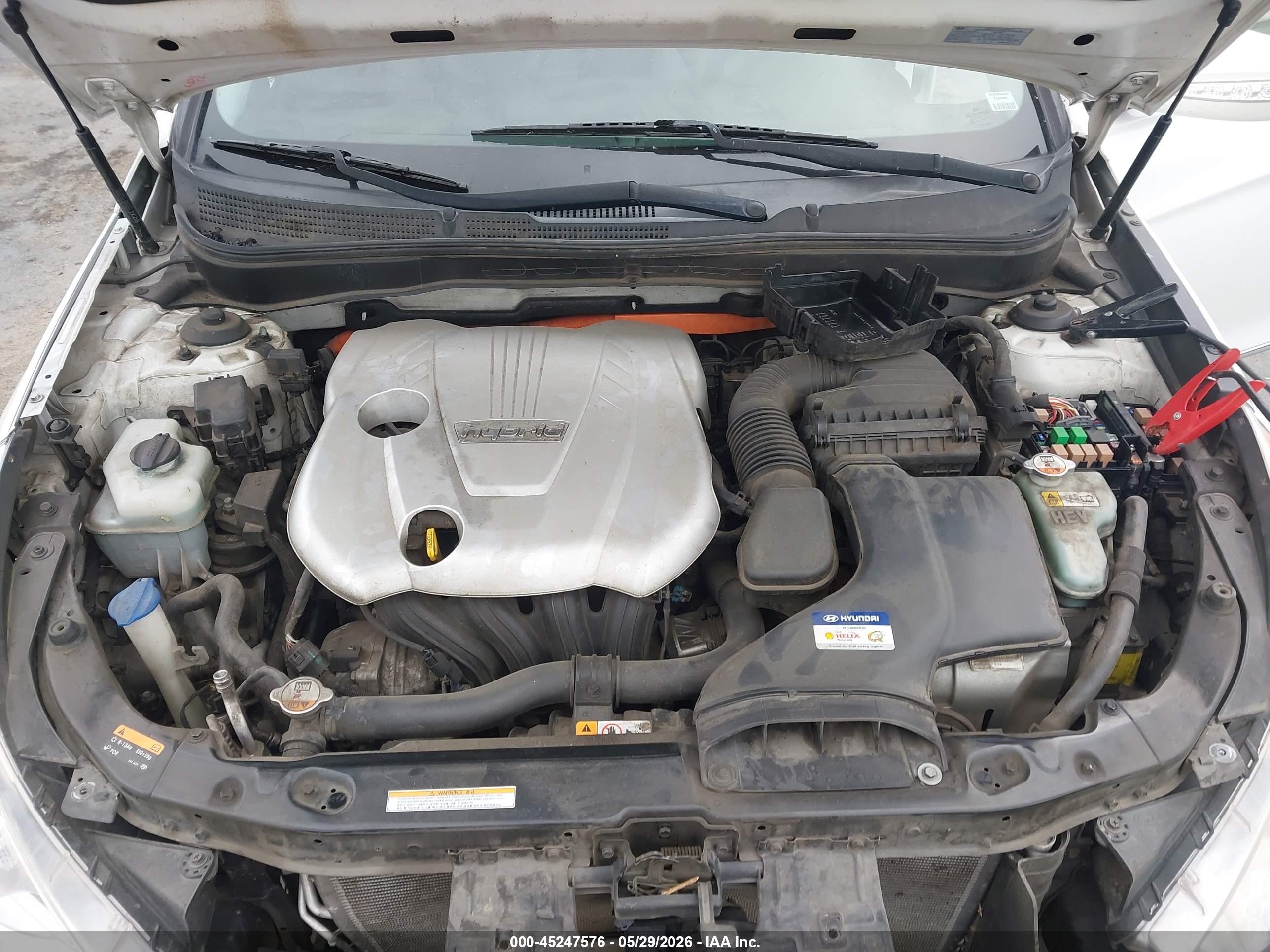 2013 Hyundai Sonata Hybrid   White vin: KMHEC4A46DA067560