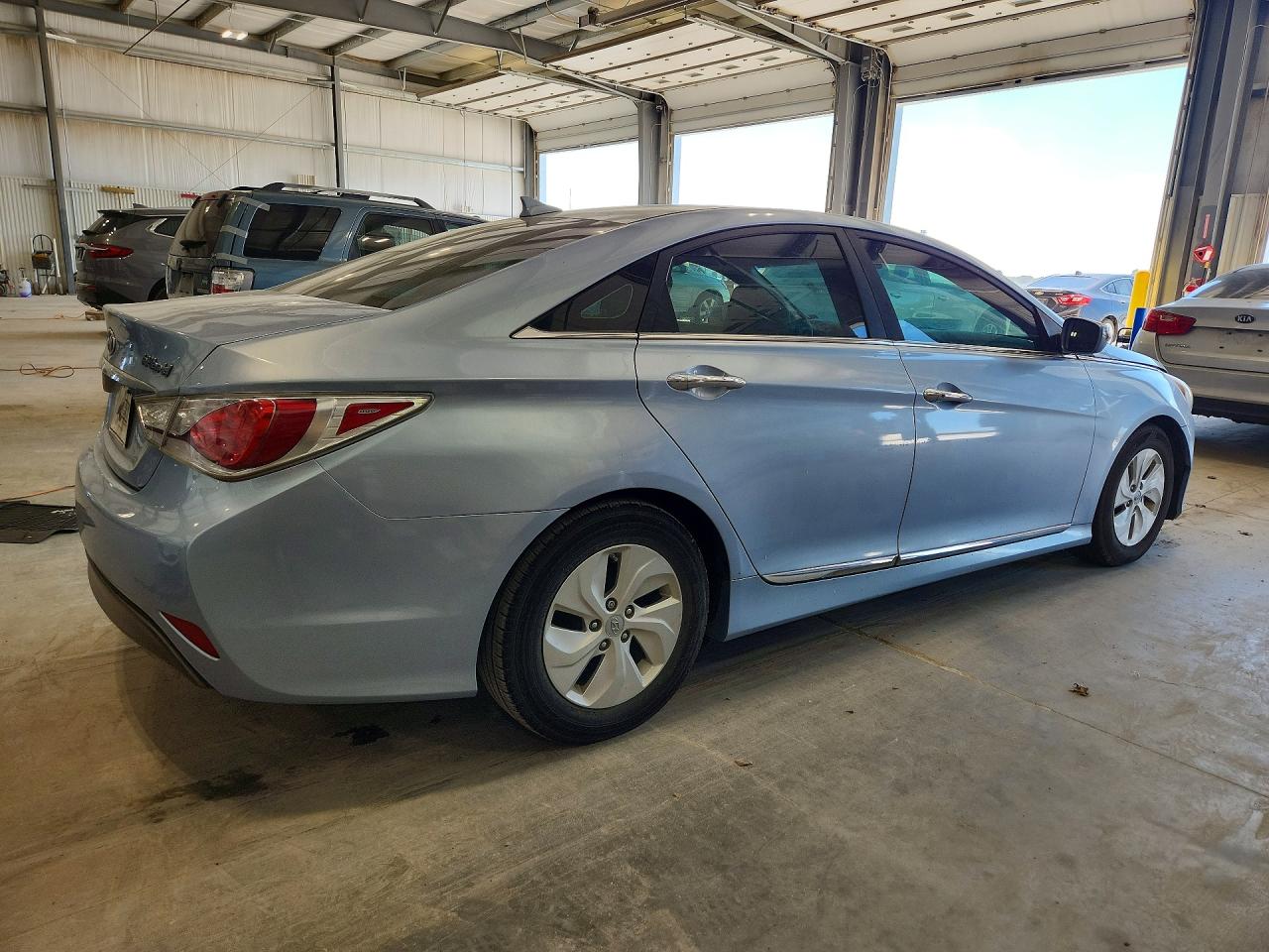 2013 Hyundai Sonata Hybrid Blue vin: KMHEC4A46DA088537