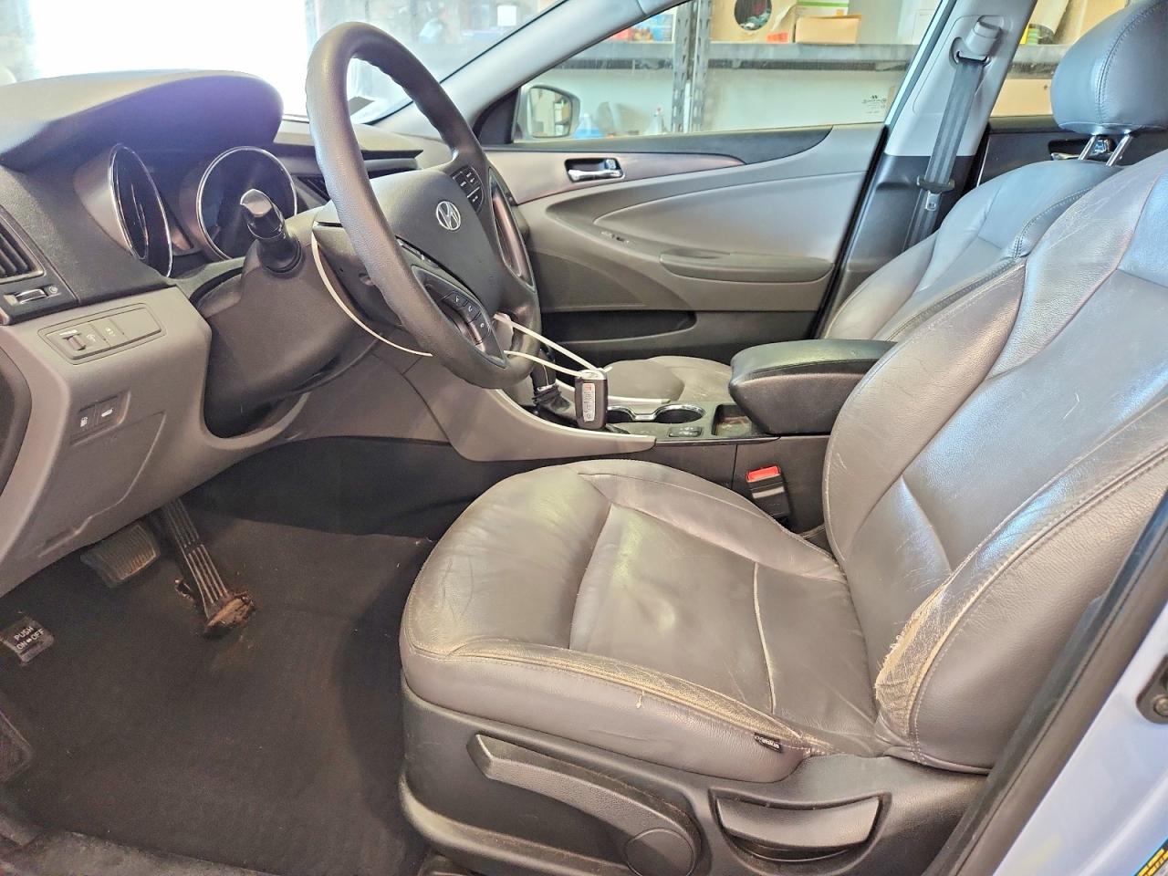 2013 Hyundai Sonata Hybrid Blue vin: KMHEC4A46DA088537
