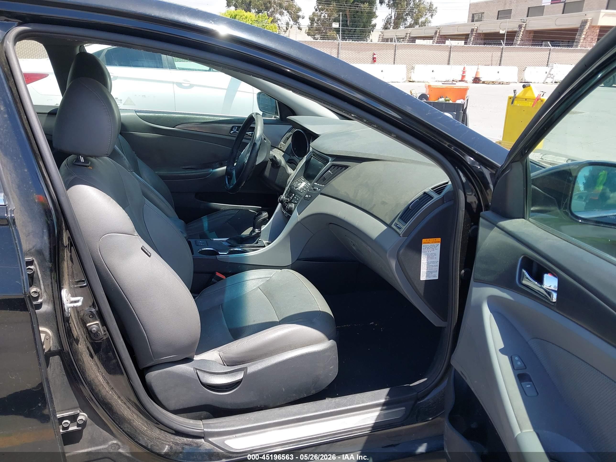 2013 Hyundai Sonata Hybrid Limited Black vin: KMHEC4A46DA101254