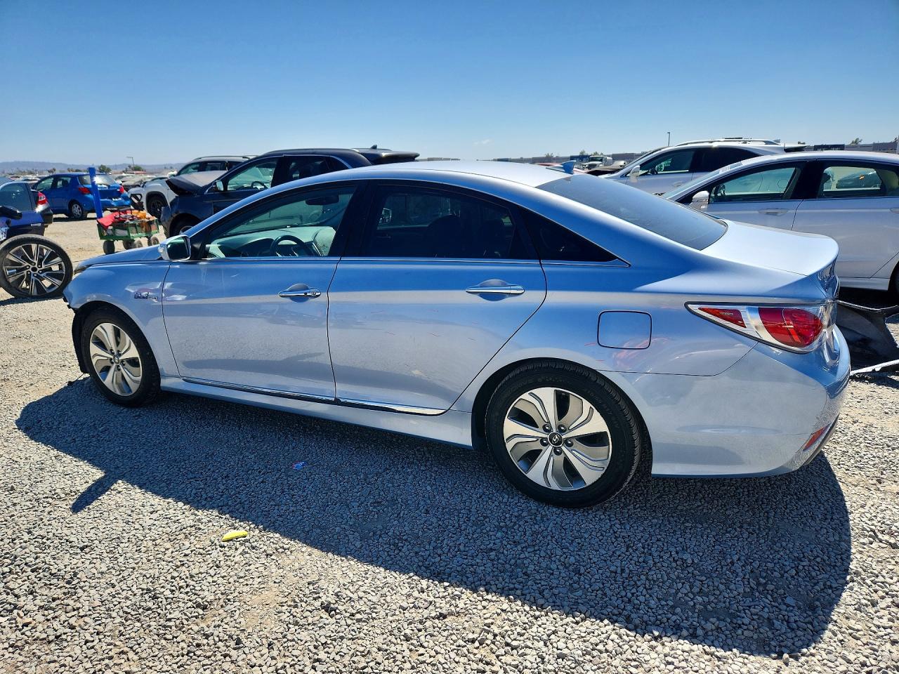 2013 Hyundai Sonata Hybrid Blue vin: KMHEC4A46DA101481