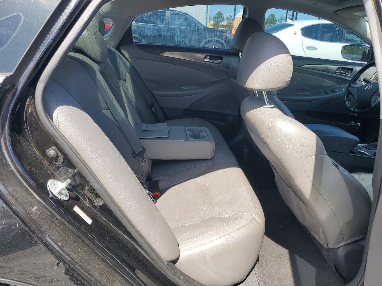 2014 Hyundai Sonata Hybrid Black vin: KMHEC4A46EA105919