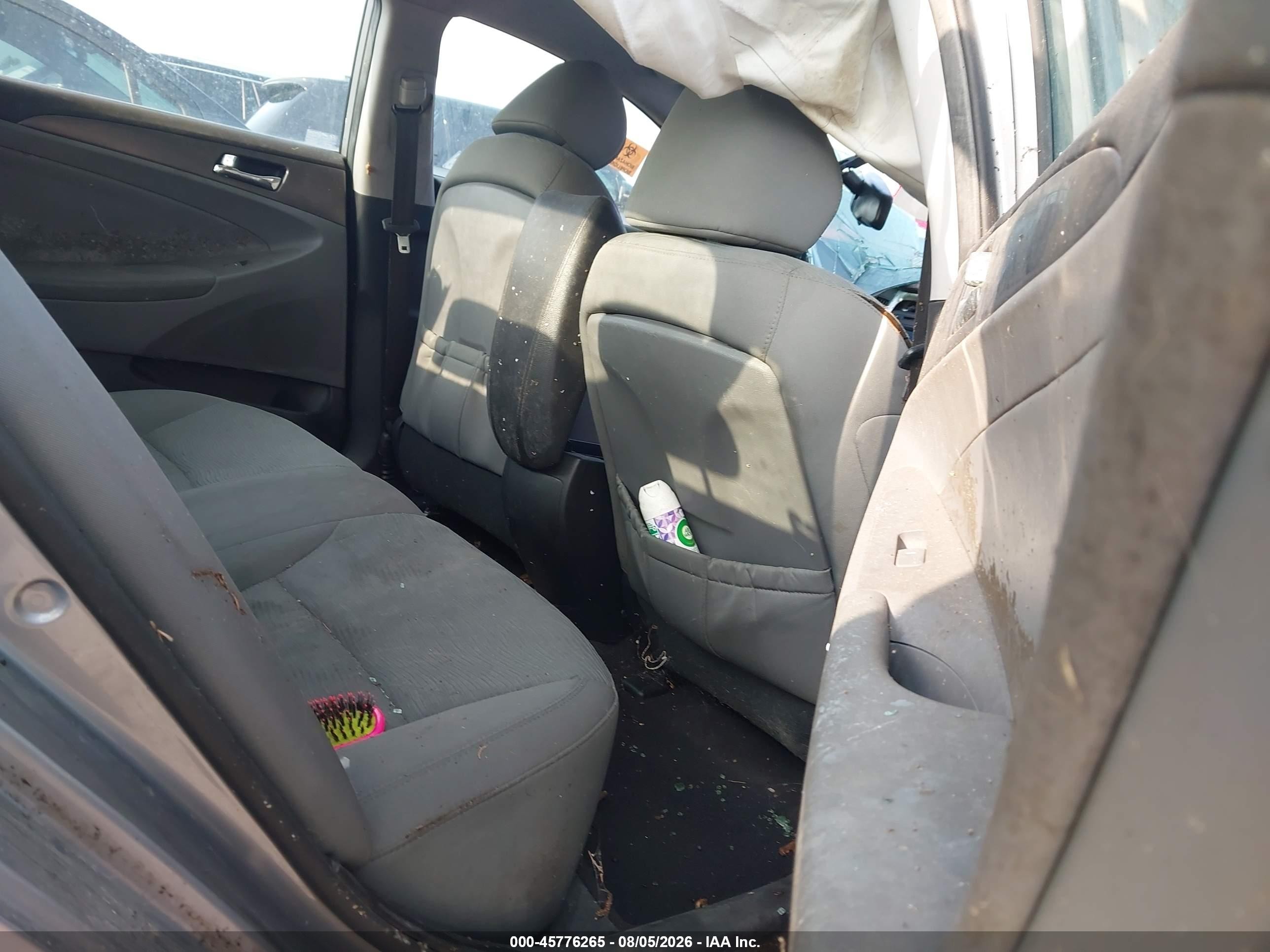 2014 Hyundai Sonata Hybrid   Серый vin: KMHEC4A46EA117312