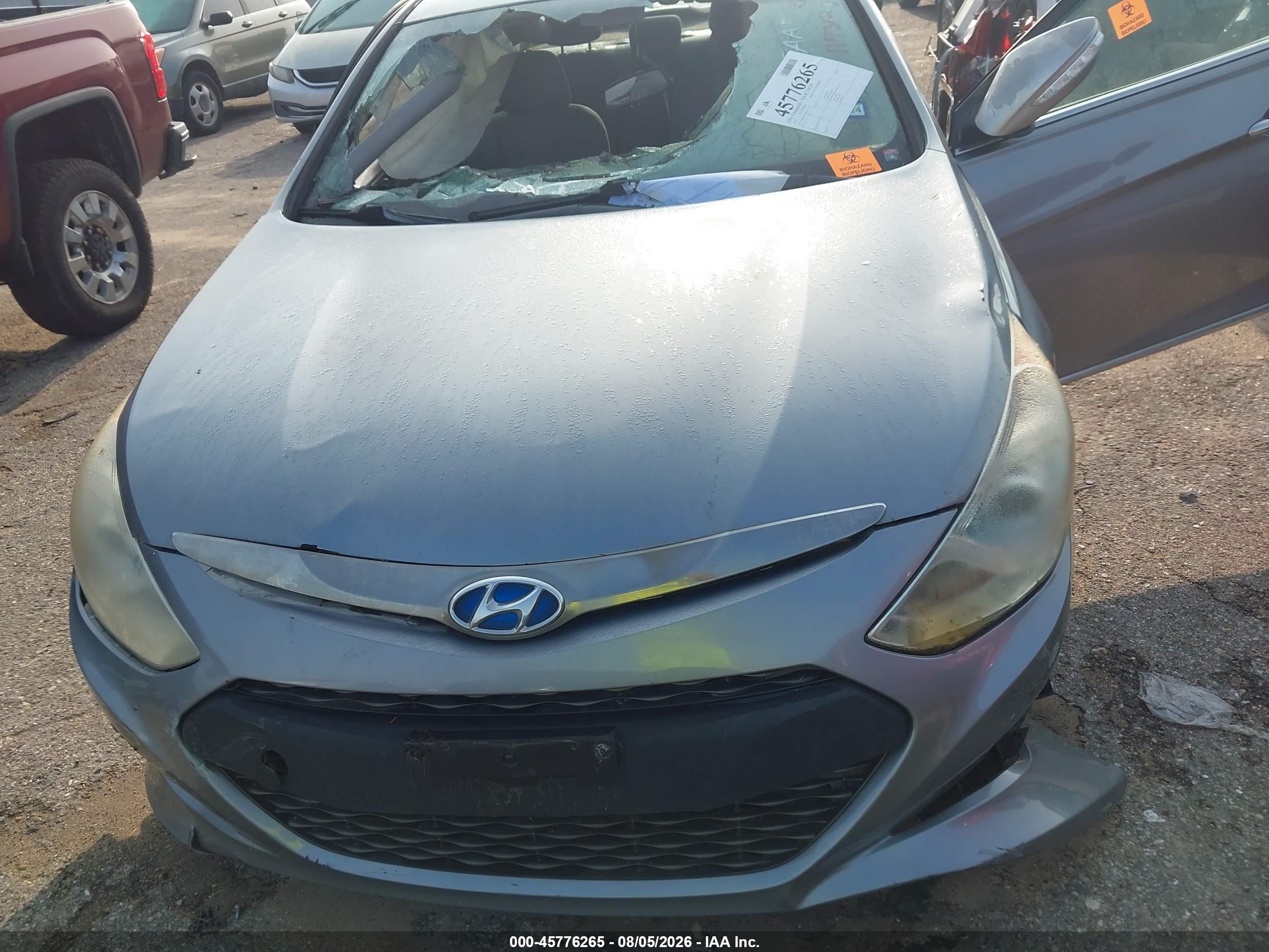 2014 Hyundai Sonata Hybrid   Серый vin: KMHEC4A46EA117312
