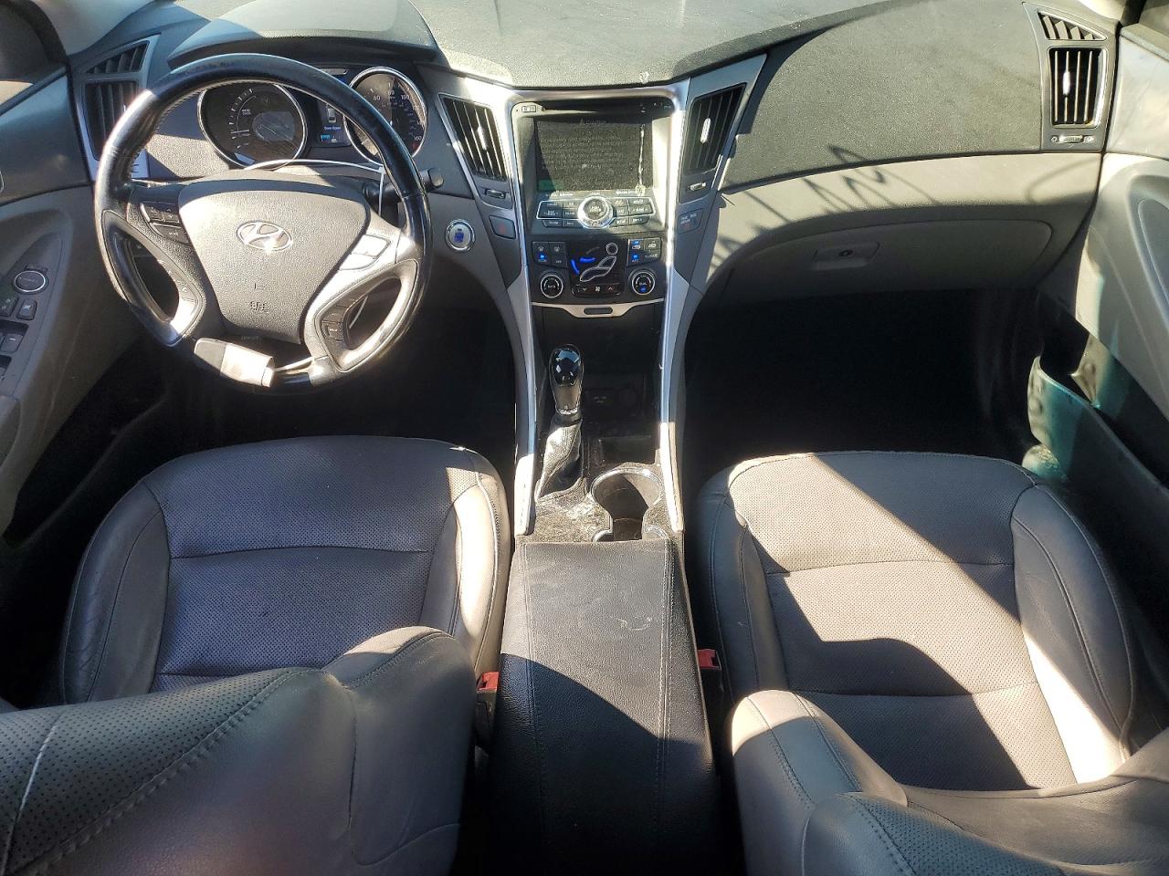 2015 Hyundai Sonata Hybrid Limited Silver vin: KMHEC4A46FA131728