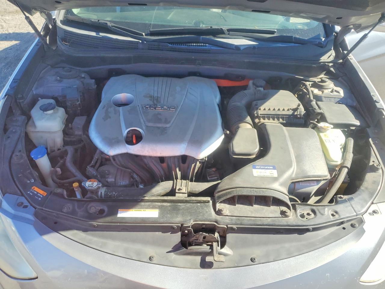2015 Hyundai Sonata Hybrid Limited Silver vin: KMHEC4A46FA131728