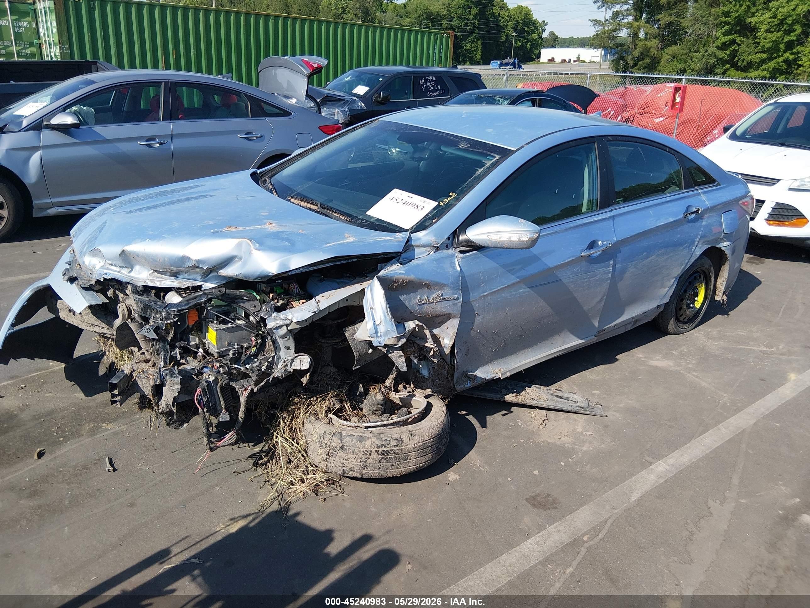 2015 Hyundai Sonata Hybrid   Blue vin: KMHEC4A46FA134712