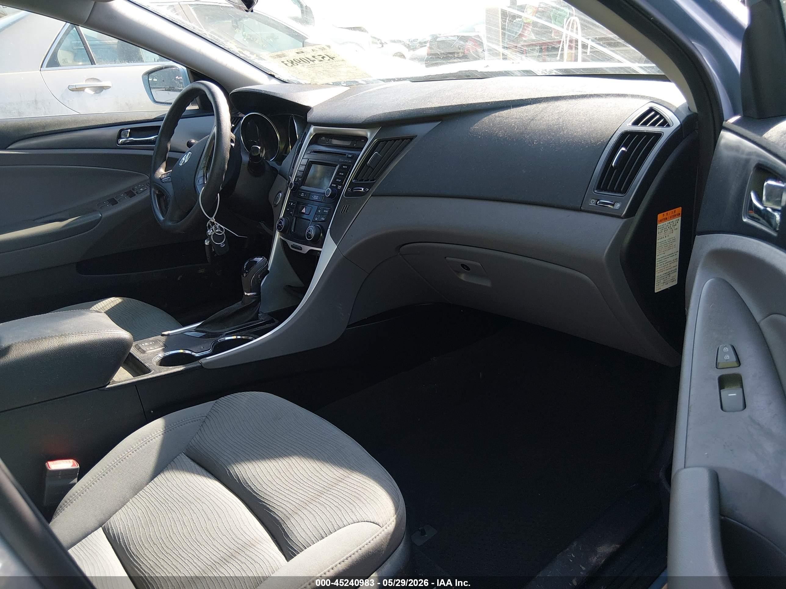 2015 Hyundai Sonata Hybrid   Blue vin: KMHEC4A46FA134712