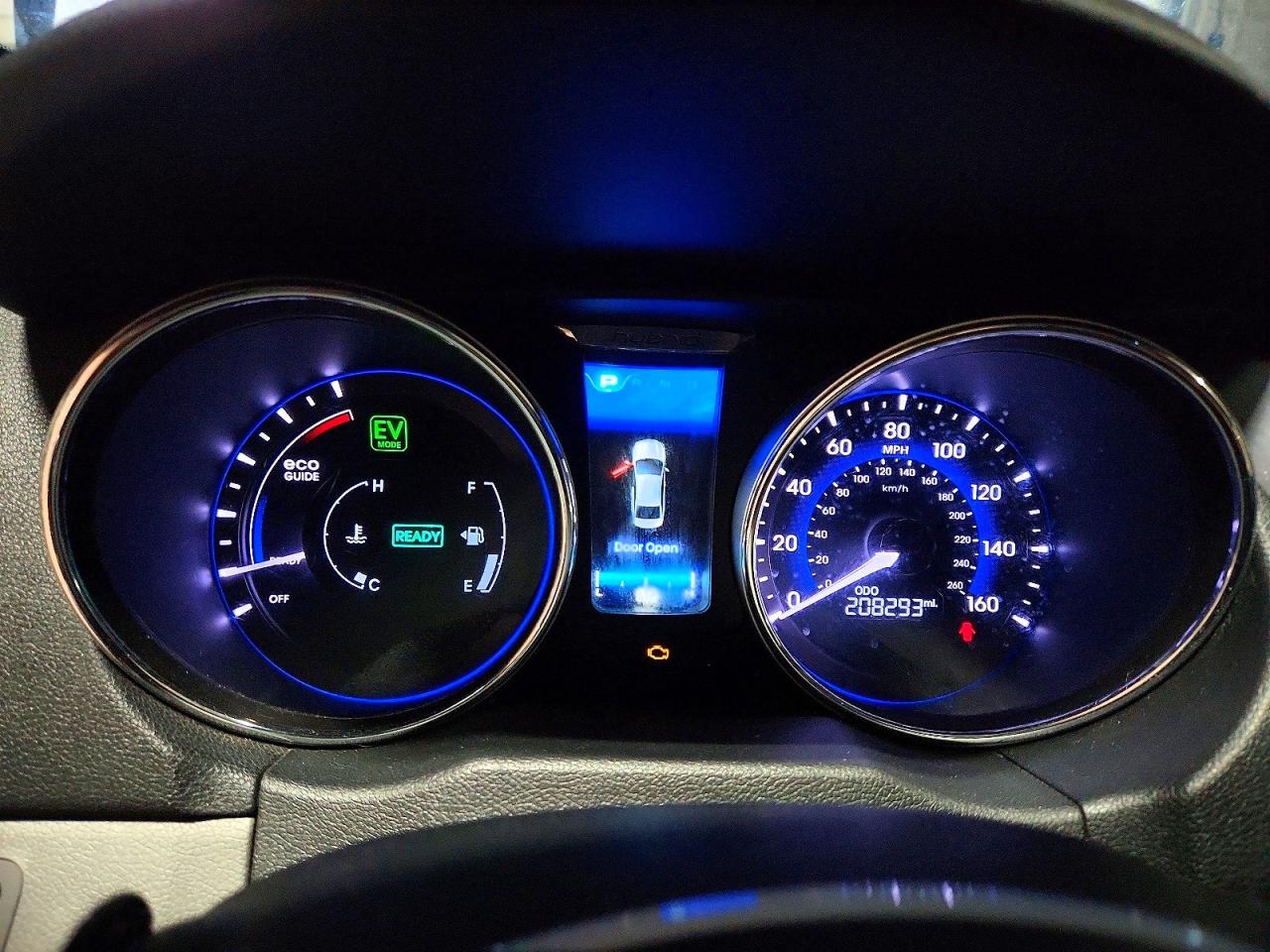 2015 Hyundai Sonata Hybrid Base Black vin: KMHEC4A46FA137013