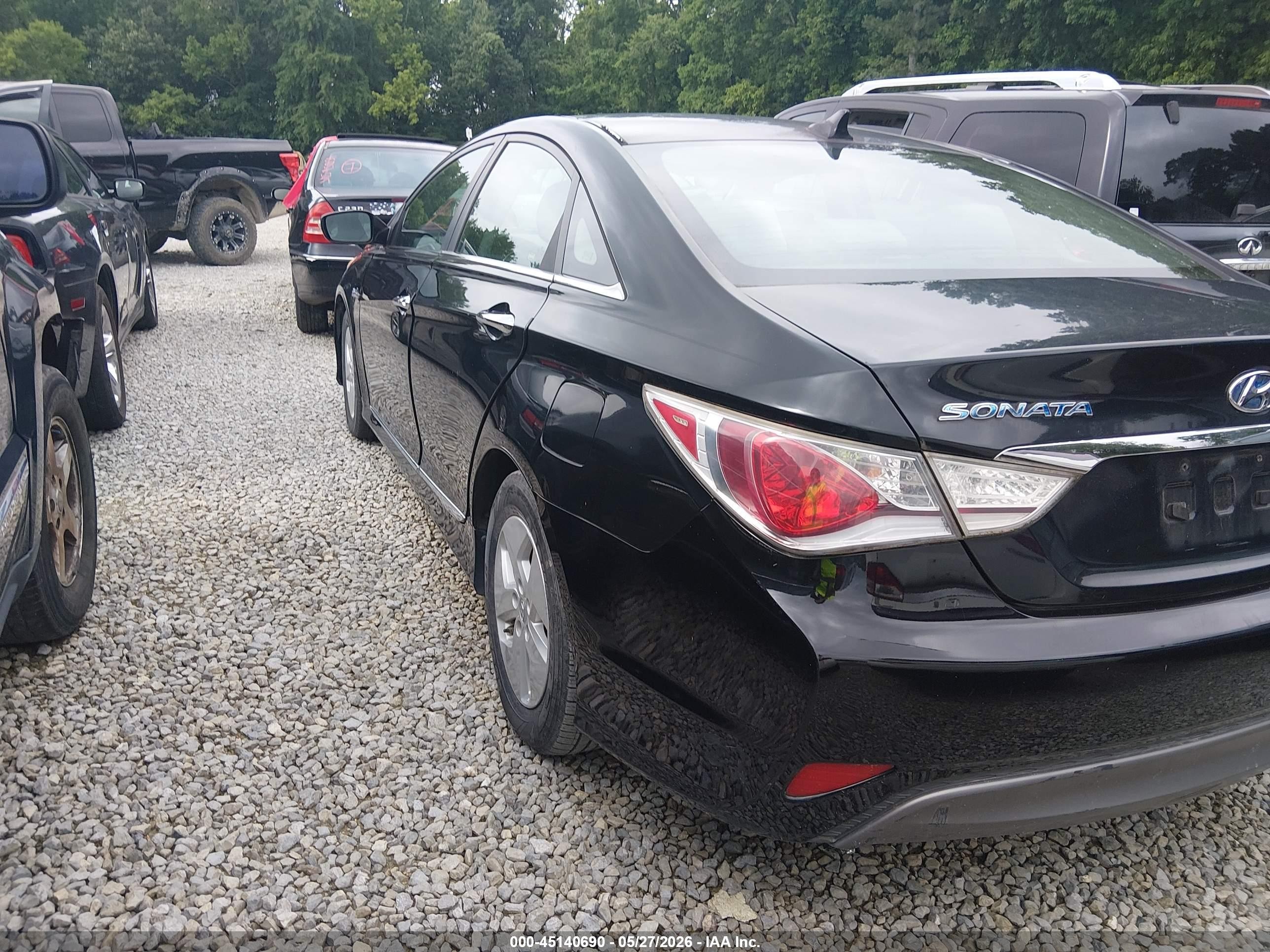2011 Hyundai Sonata Hybrid   Черный vin: KMHEC4A47BA002049