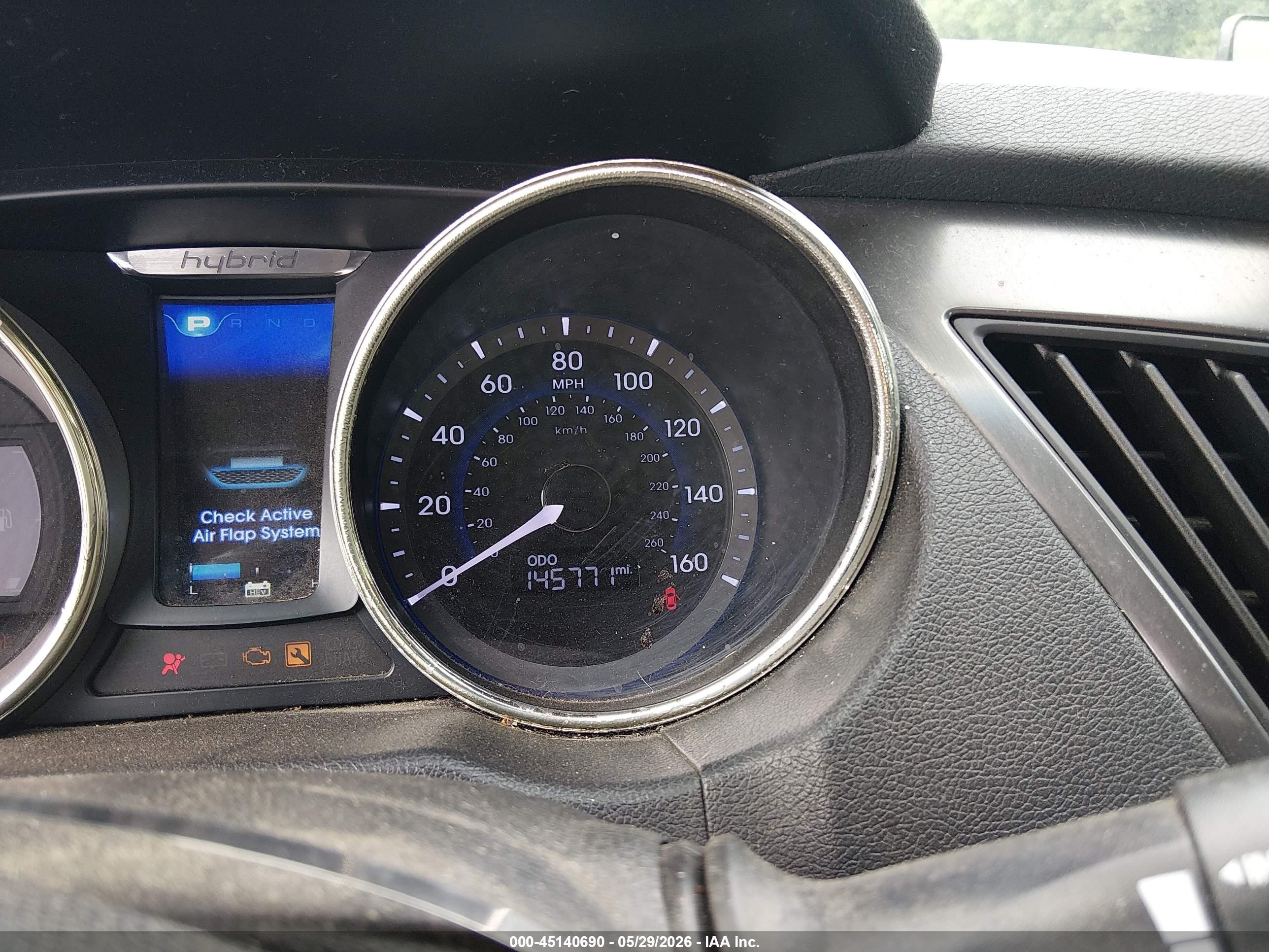 2011 Hyundai Sonata Hybrid   Черный vin: KMHEC4A47BA002049