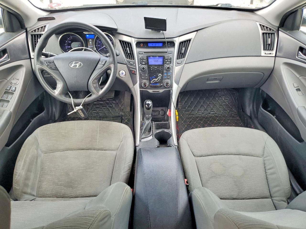 2011 Hyundai Sonata Hybrid Silver vin: KMHEC4A47BA005985
