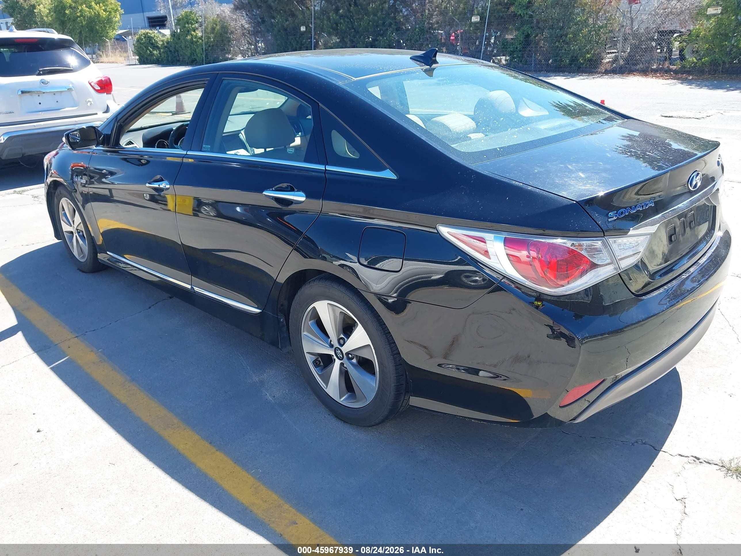 2011 Hyundai Sonata Hybrid Black vin: KMHEC4A47BA016551