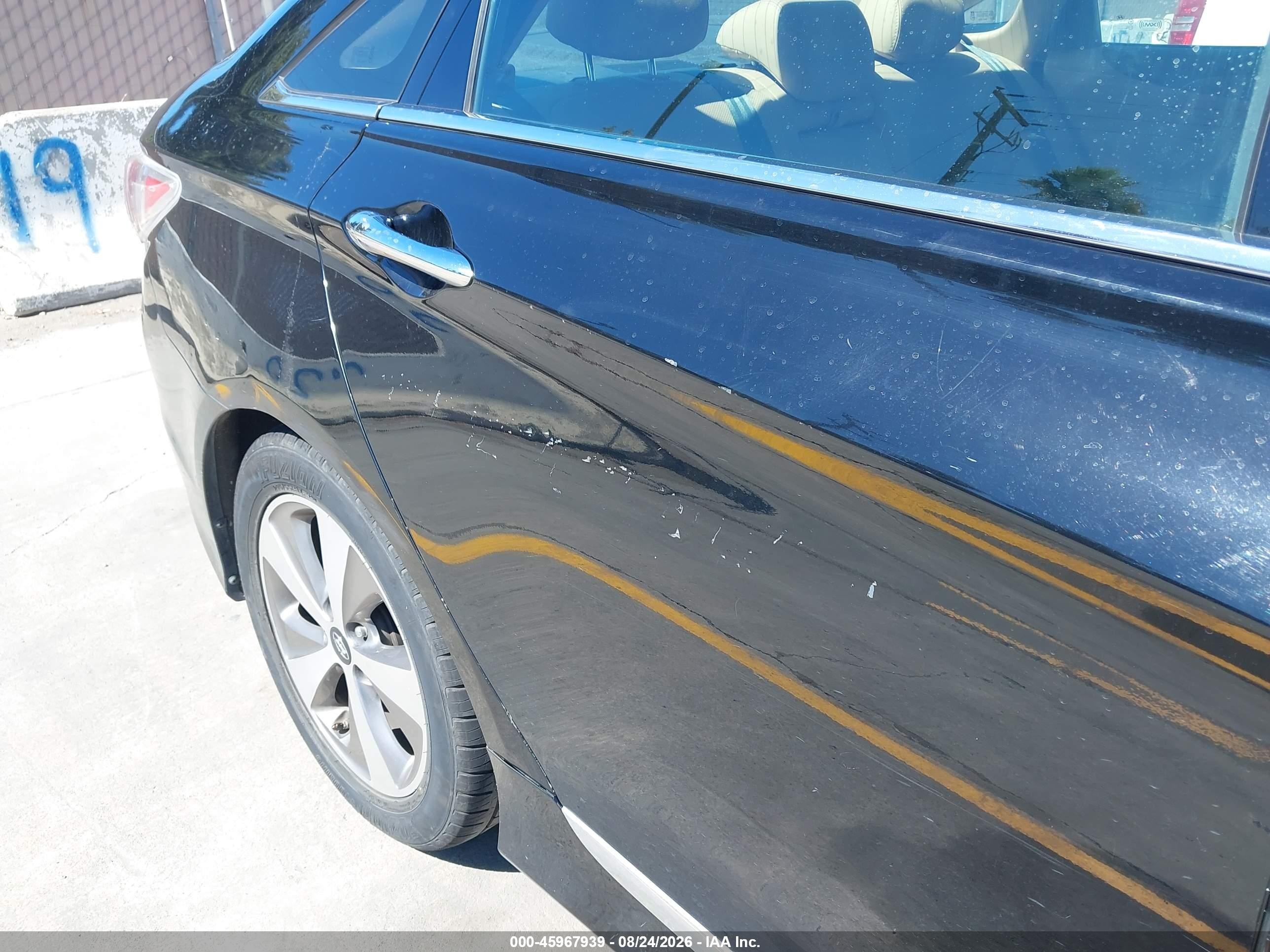 2011 Hyundai Sonata Hybrid Black vin: KMHEC4A47BA016551