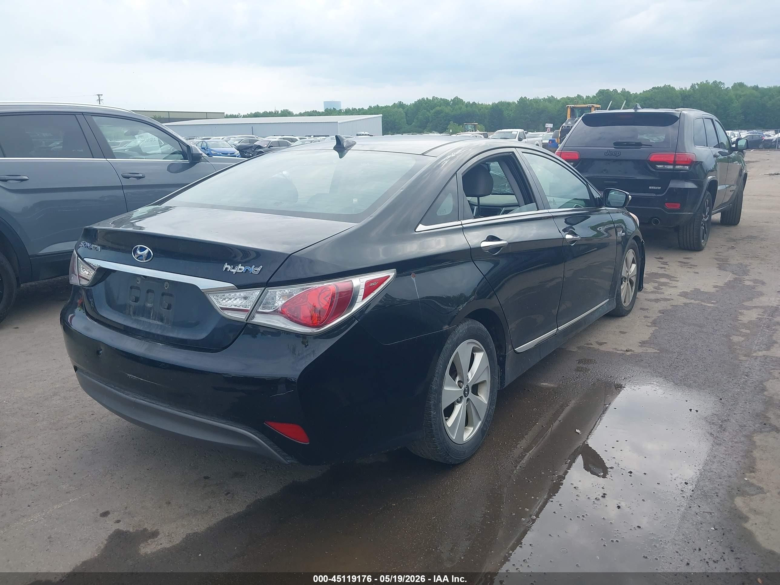 2011 Hyundai Sonata Hybrid   Black vin: KMHEC4A47BA018364