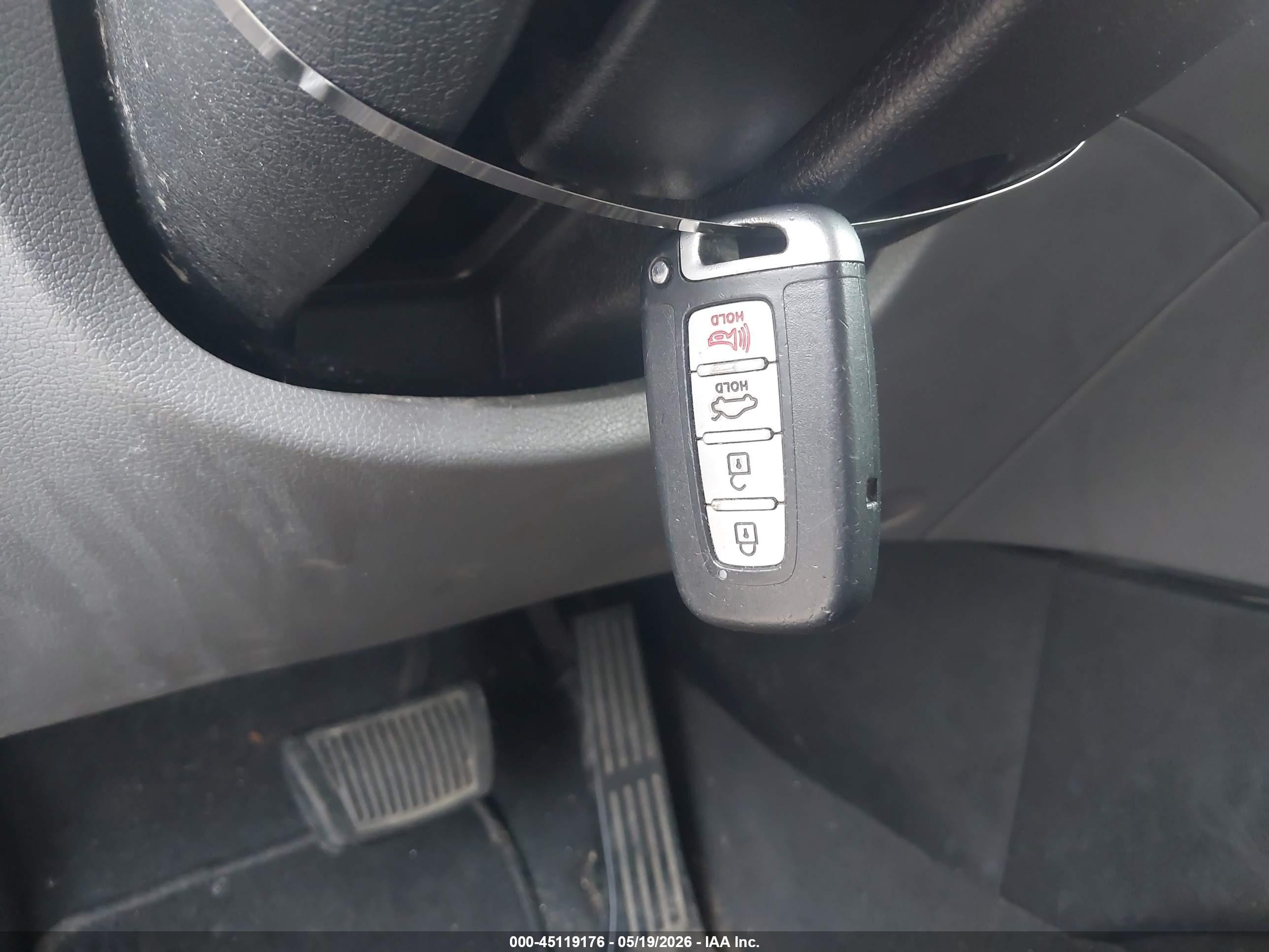 2011 Hyundai Sonata Hybrid   Black vin: KMHEC4A47BA018364