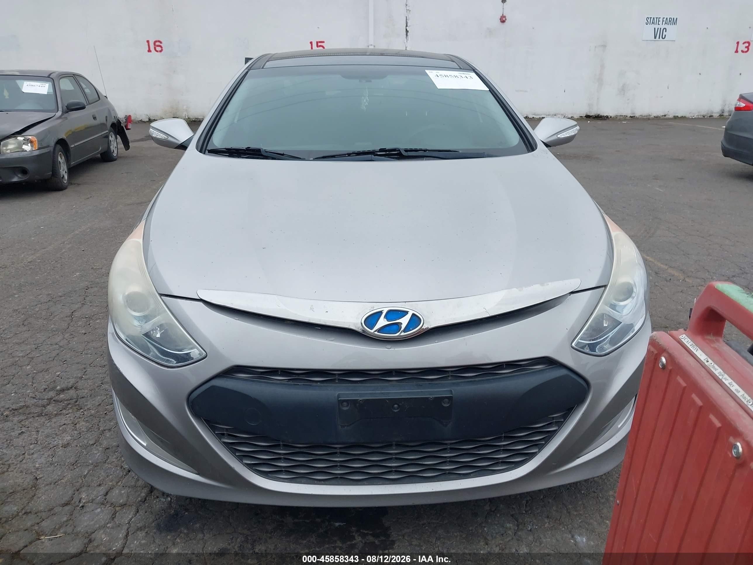 2012 Hyundai Sonata Hybrid   Gray vin: KMHEC4A47CA025462