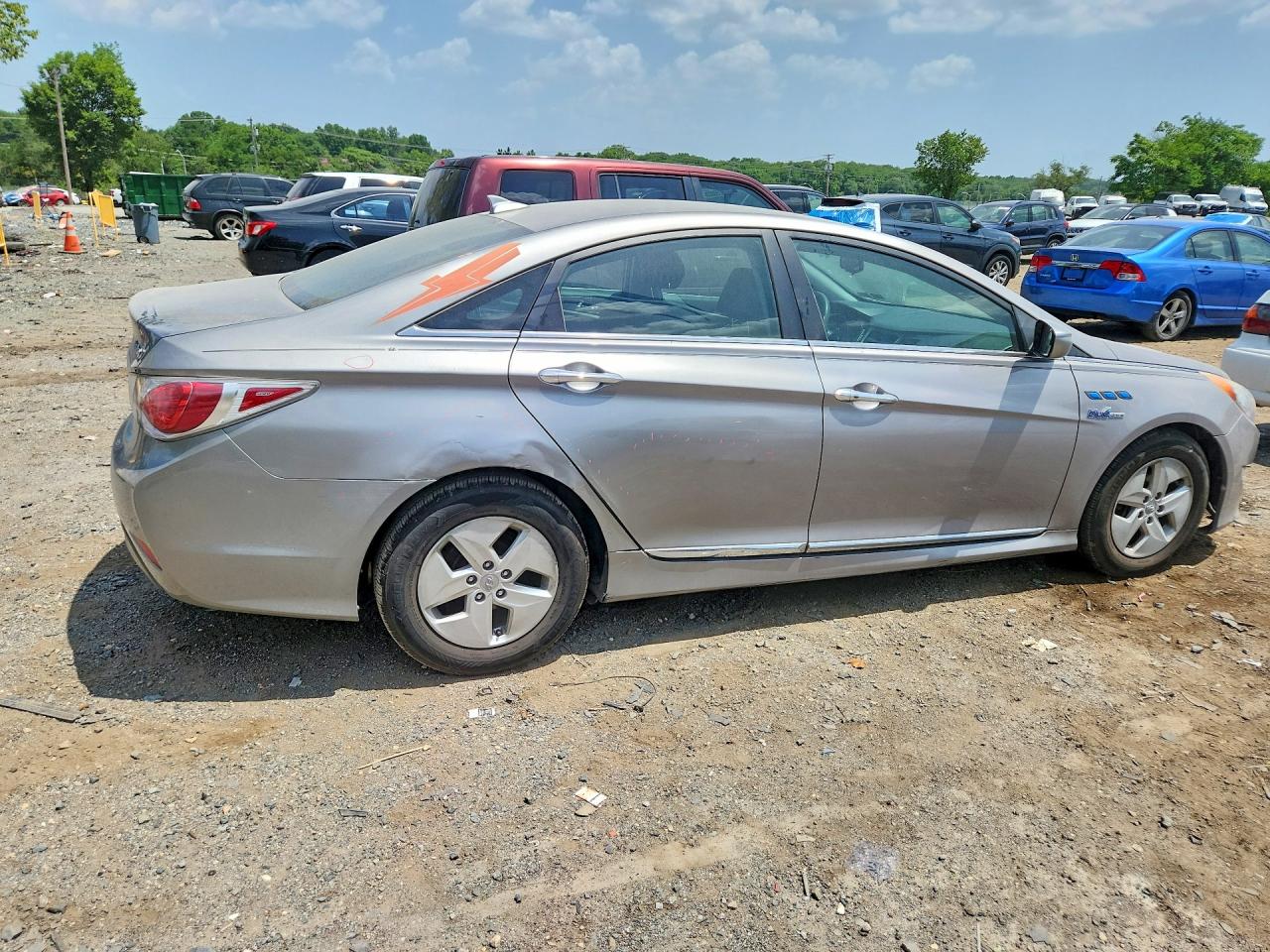 2012 Hyundai Sonata Hybrid Silver vin: KMHEC4A47CA030581