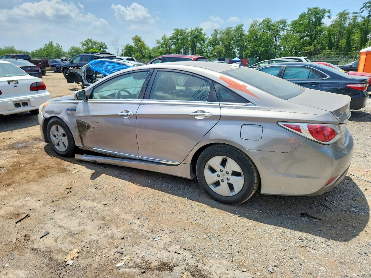 2012 Hyundai Sonata Hybrid Silver vin: KMHEC4A47CA030581