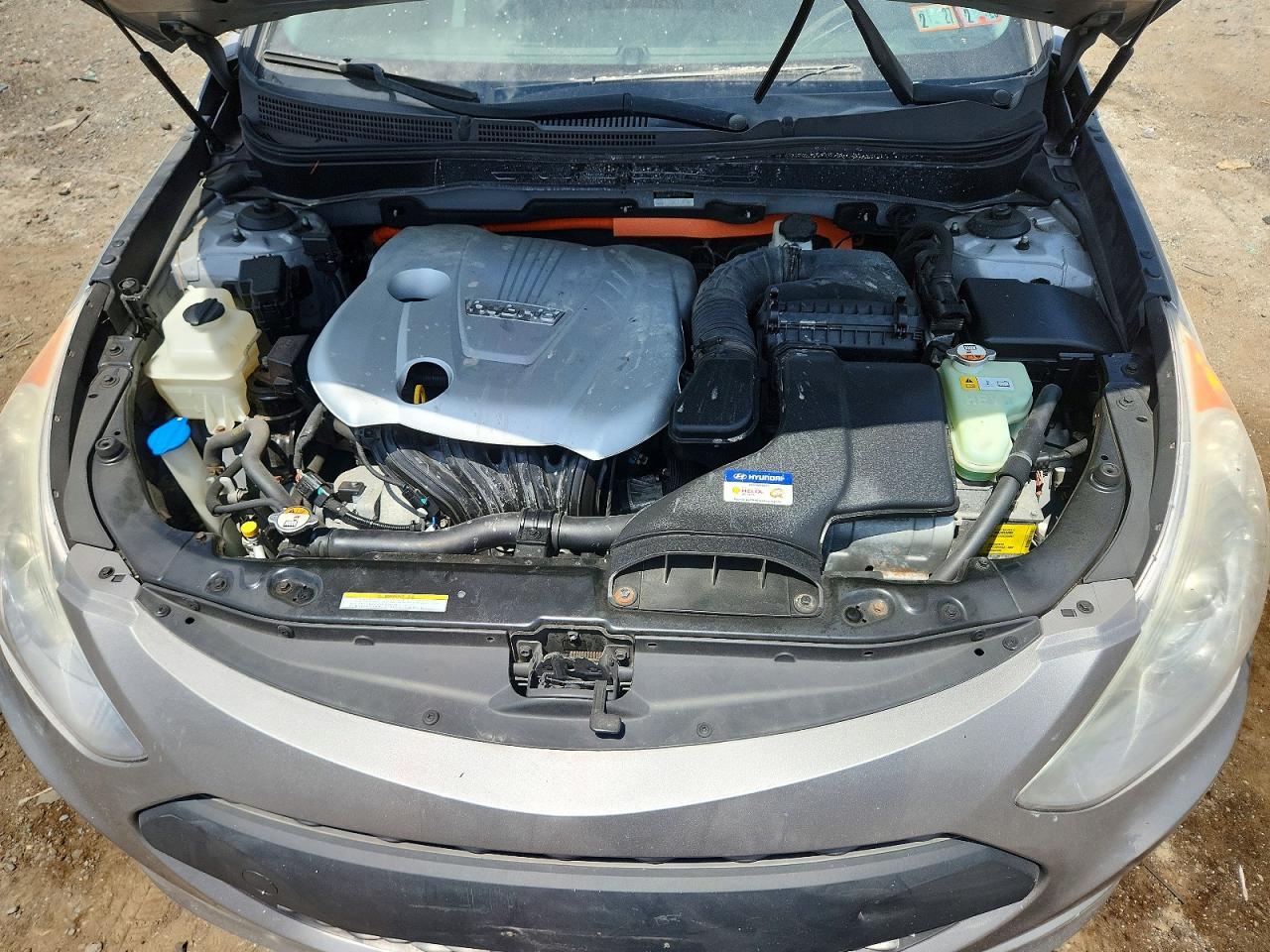 2012 Hyundai Sonata Hybrid Silver vin: KMHEC4A47CA030581